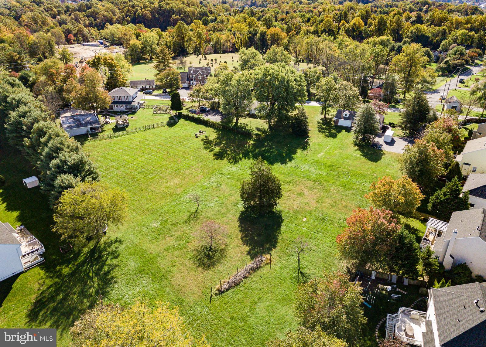 HOLLIFIELD - Residential