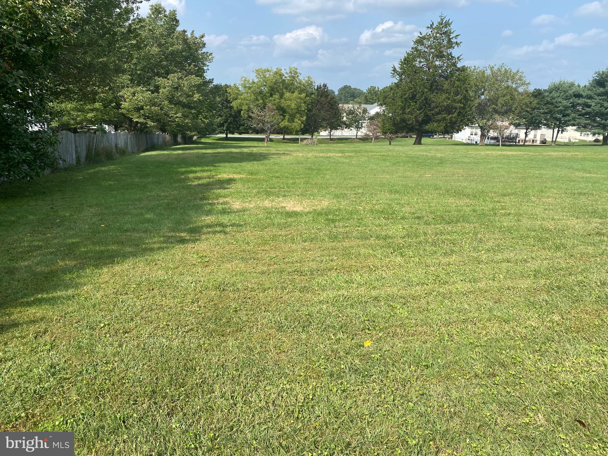 HOLLIFIELD - Residential