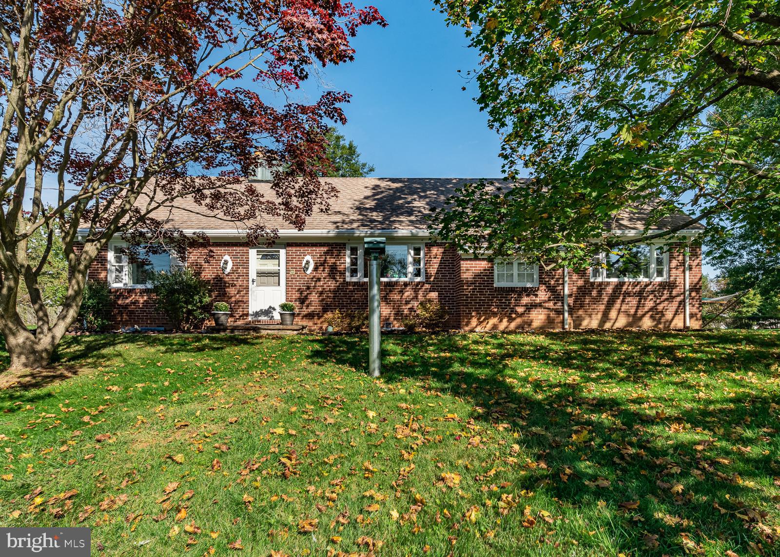 HOLLIFIELD - Residential