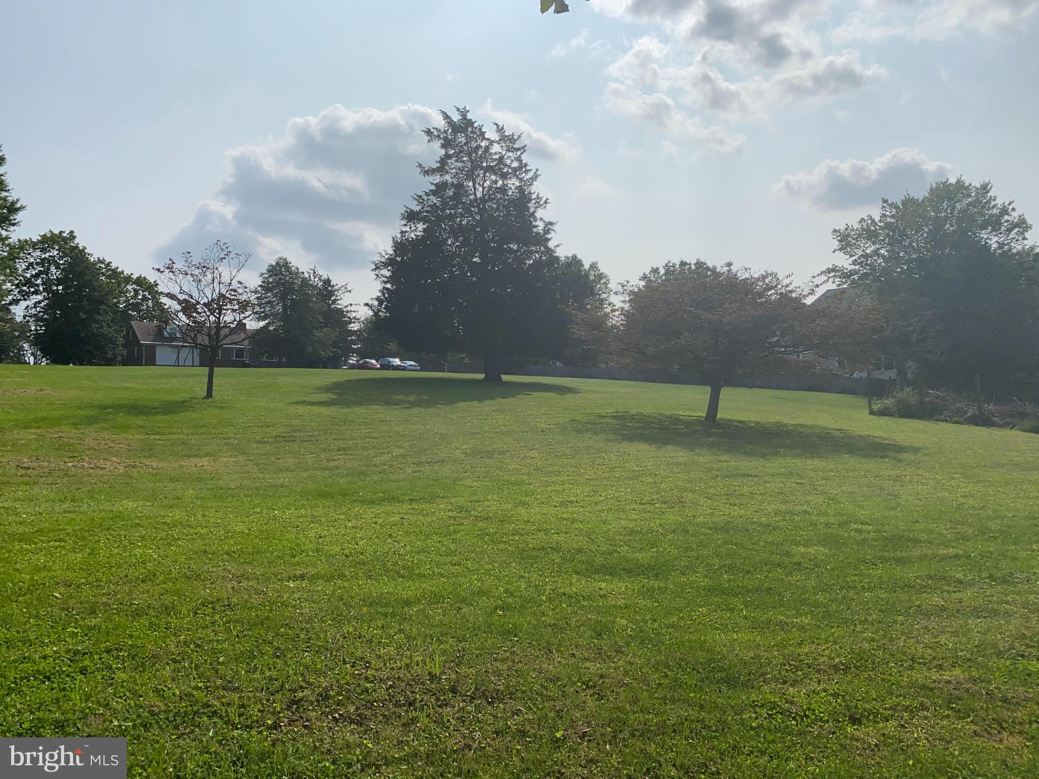 HOLLIFIELD - Residential