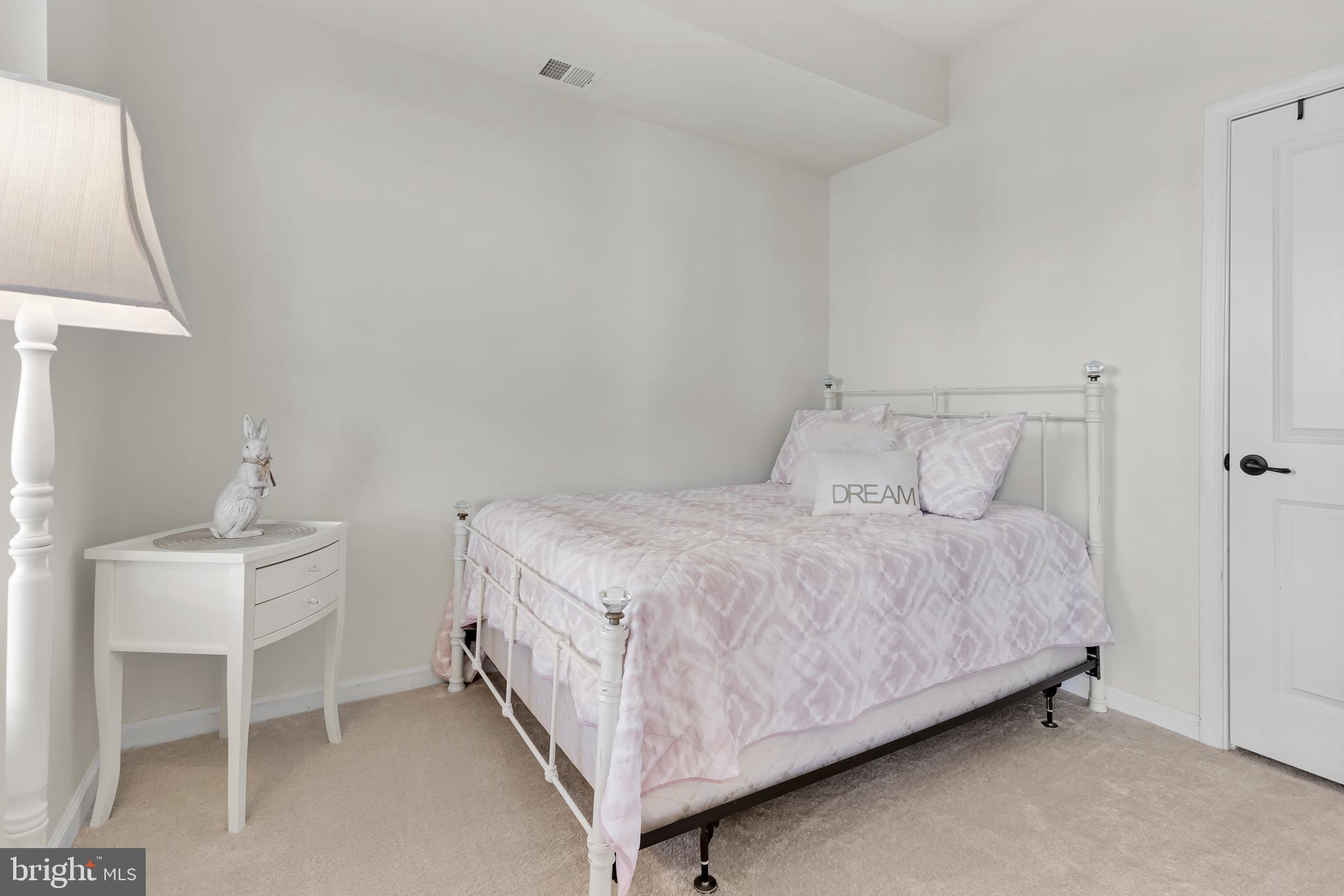 CREEKSIDE VILLAGE AT TANYARD SPRINGS - Residential