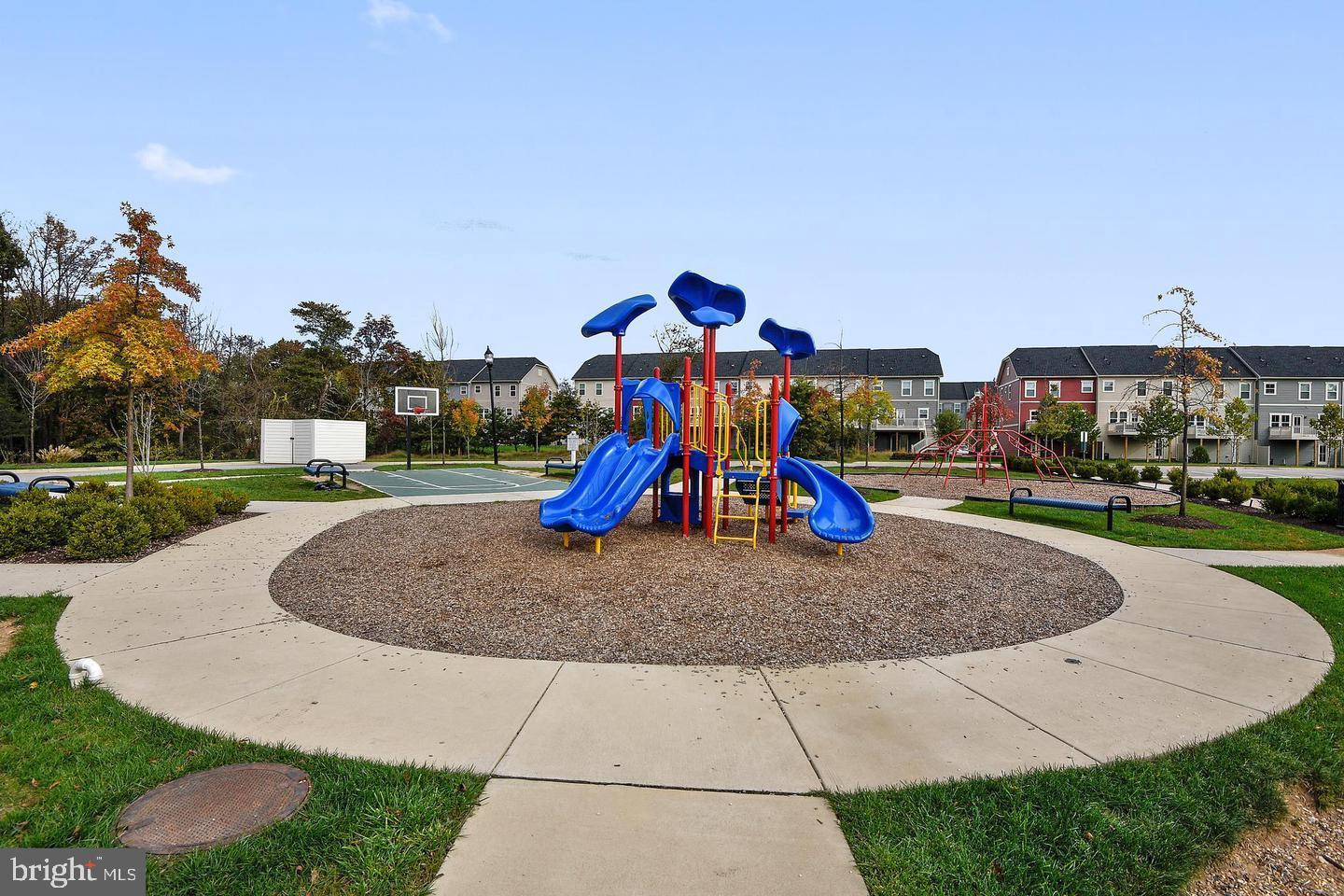 CREEKSIDE VILLAGE AT TANYARD SPRINGS - Residential