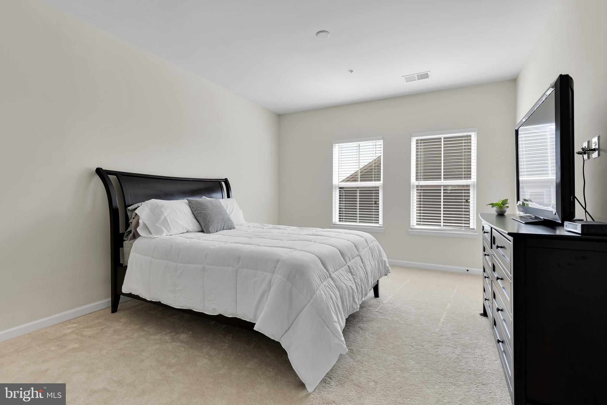 CREEKSIDE VILLAGE AT TANYARD SPRINGS - Residential