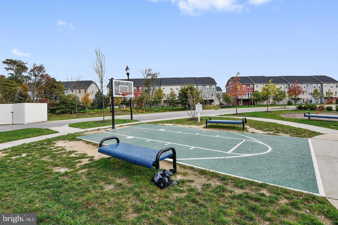 CREEKSIDE VILLAGE AT TANYARD SPRINGS - Residential