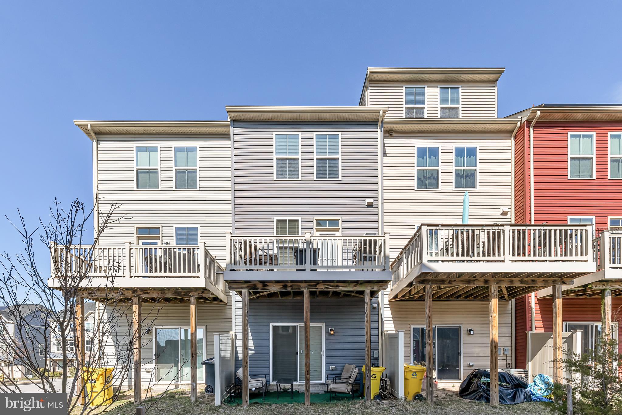 CREEKSIDE VILLAGE AT TANYARD SPRINGS - Residential