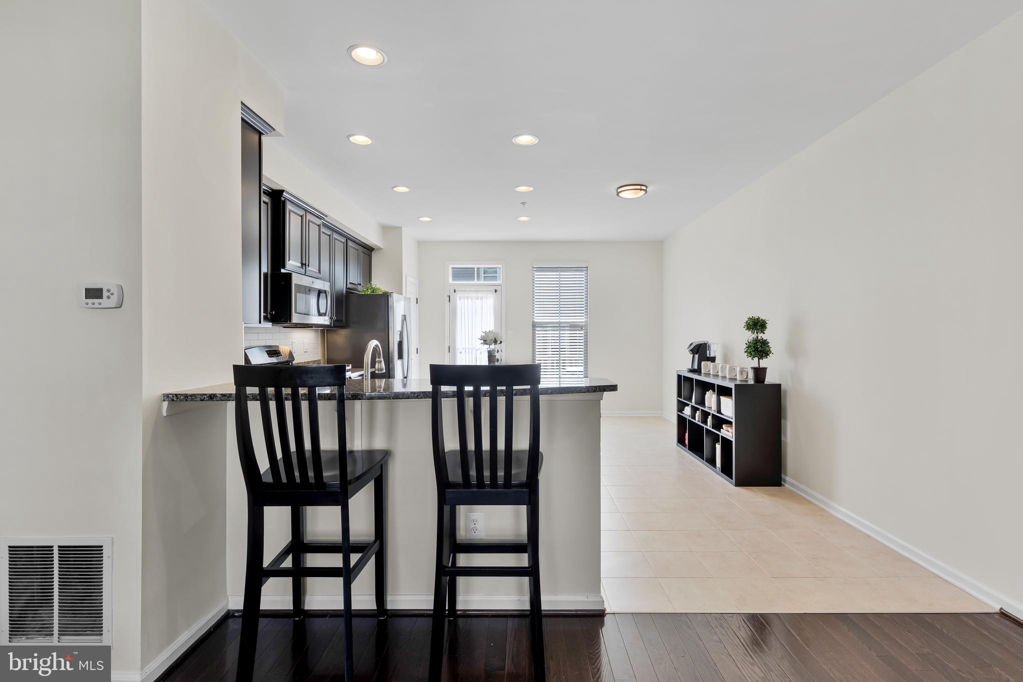 CREEKSIDE VILLAGE AT TANYARD SPRINGS - Residential