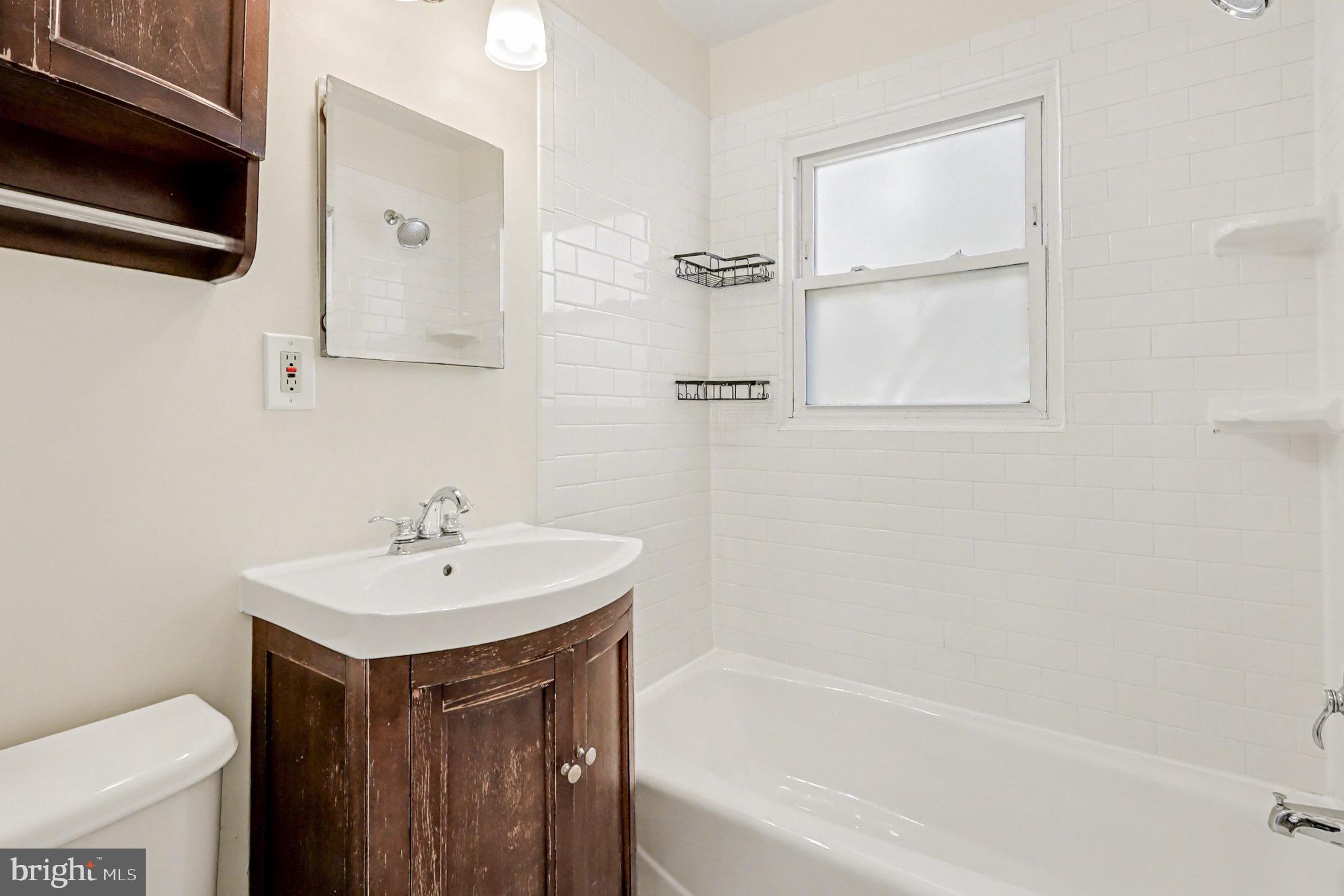 HUNTINGTON - Residential Lease