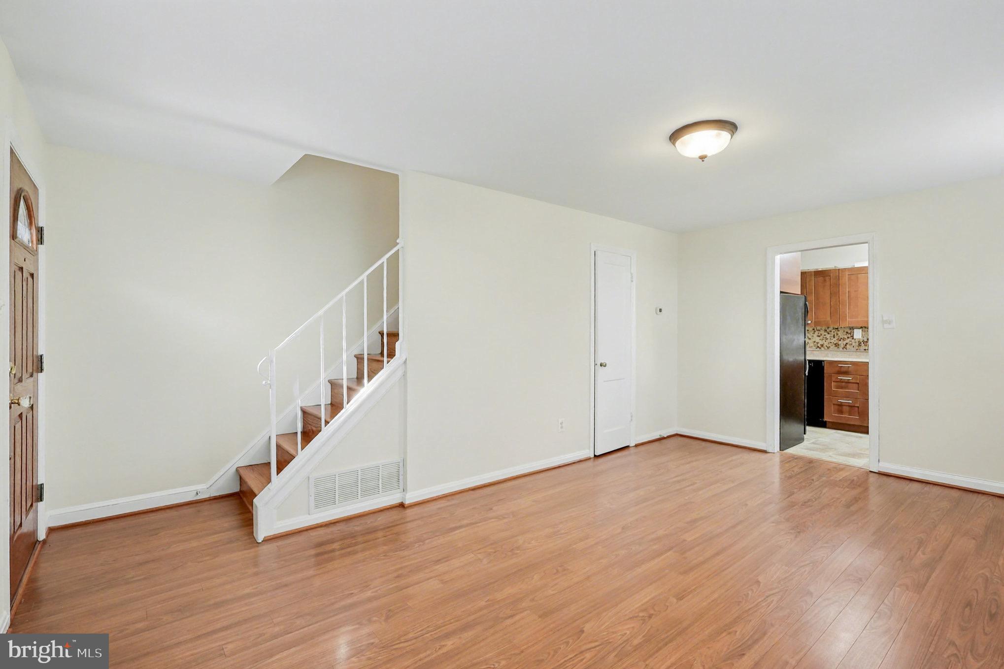 HUNTINGTON - Residential Lease