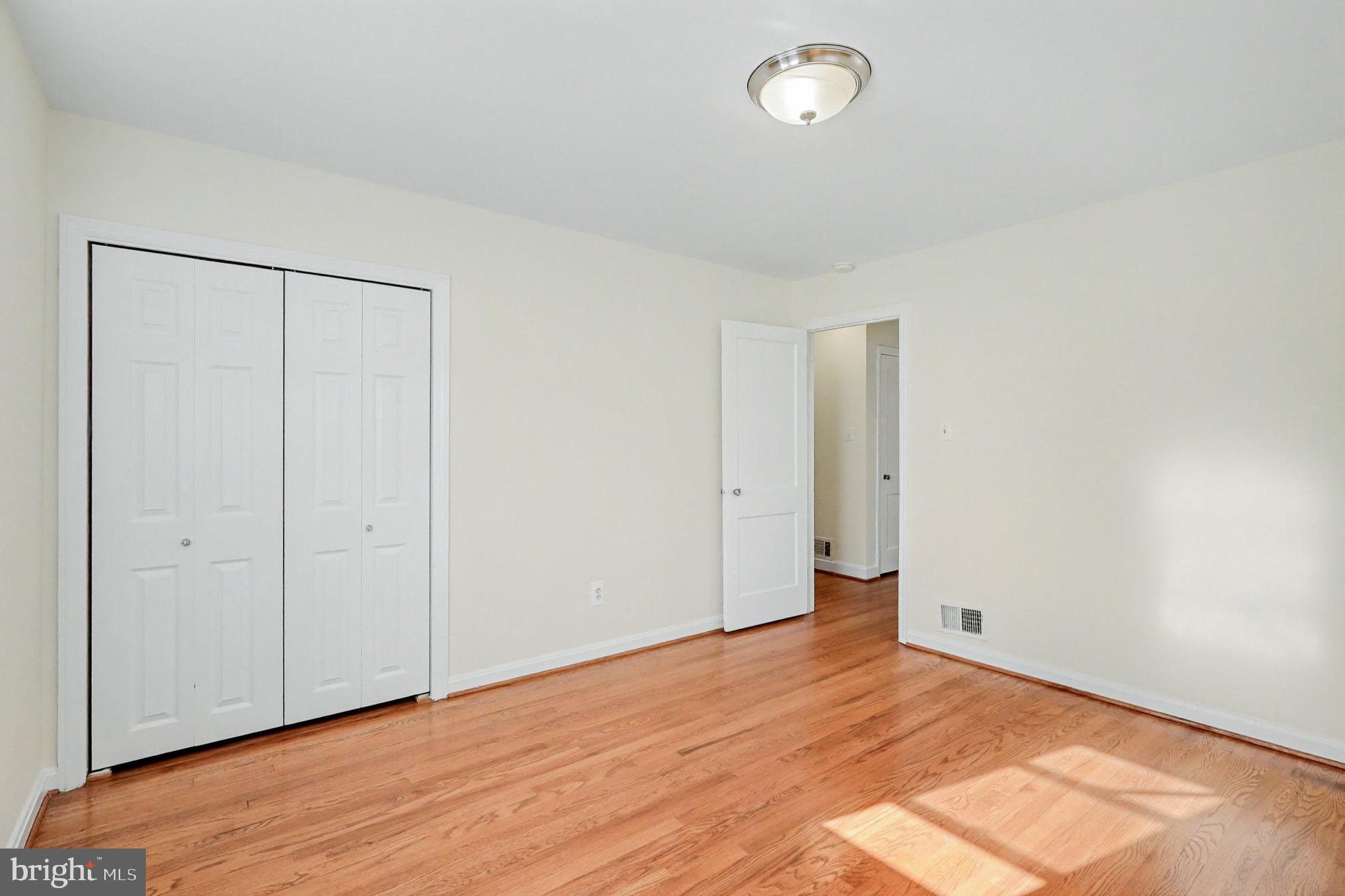 HUNTINGTON - Residential Lease