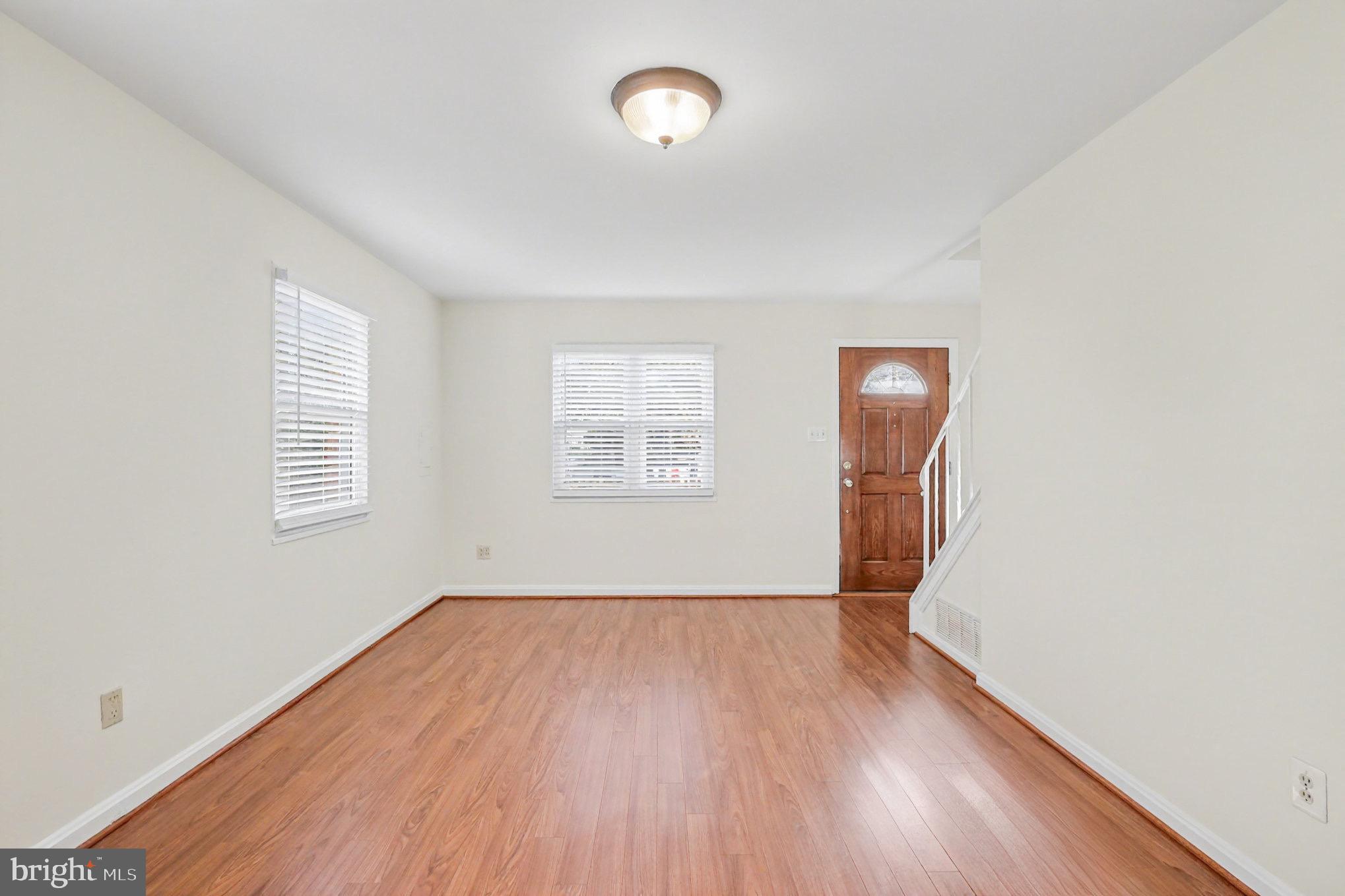 HUNTINGTON - Residential Lease