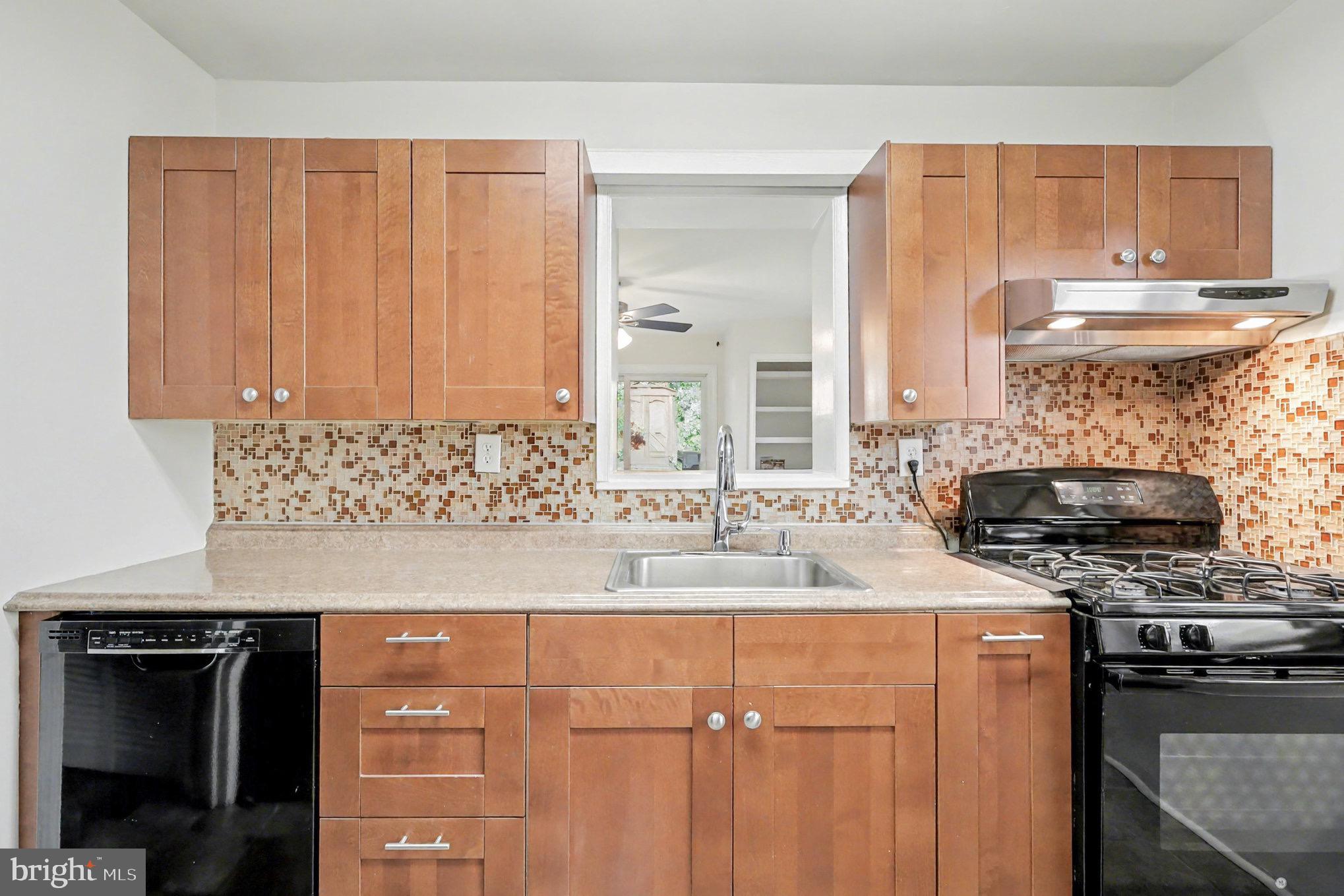 HUNTINGTON - Residential Lease