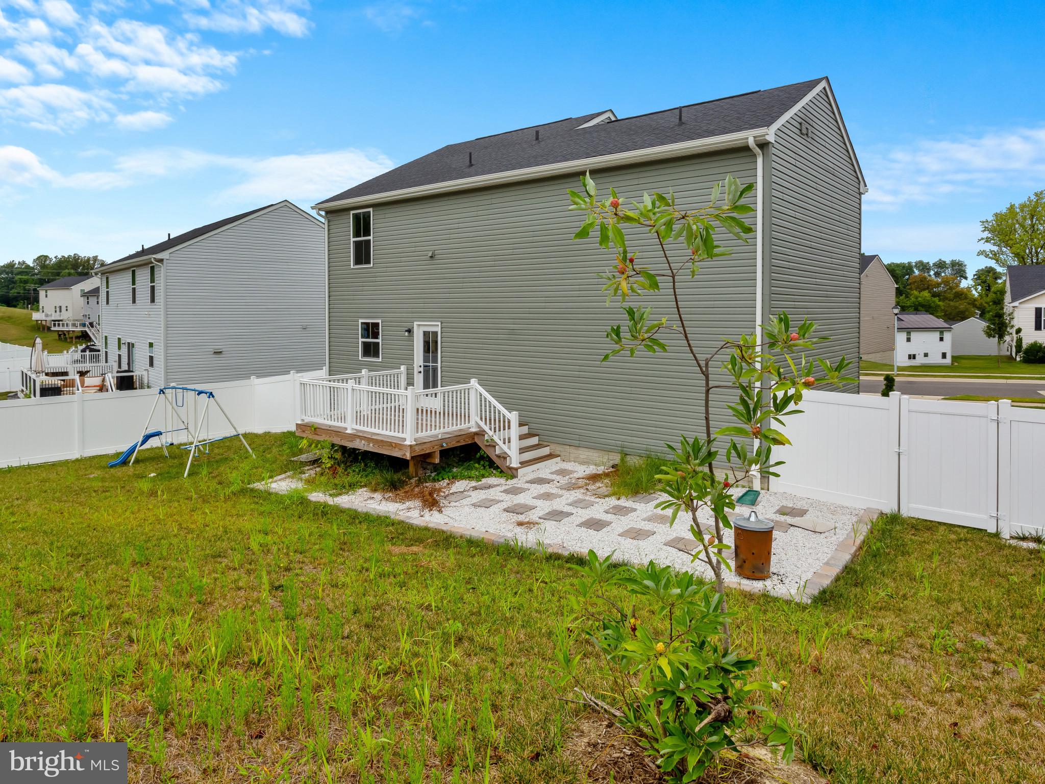 PIENTANZA WOODS - Residential