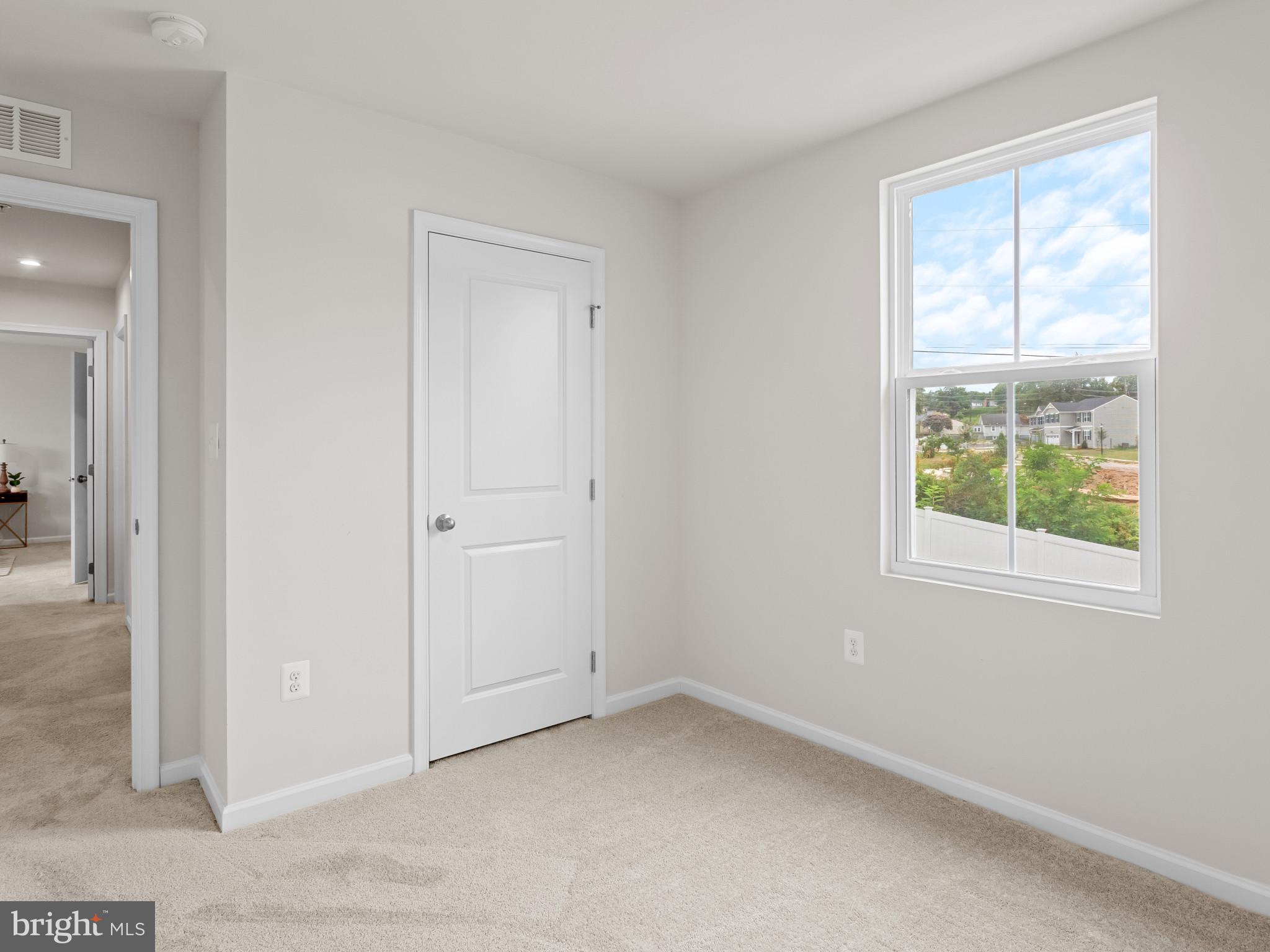 PIENTANZA WOODS - Residential