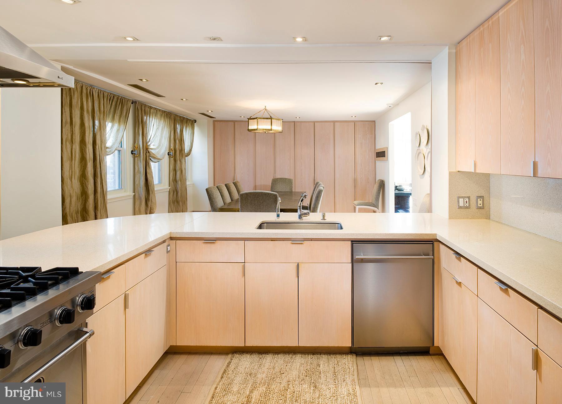 RITTENHOUSE SQUARE - Residential