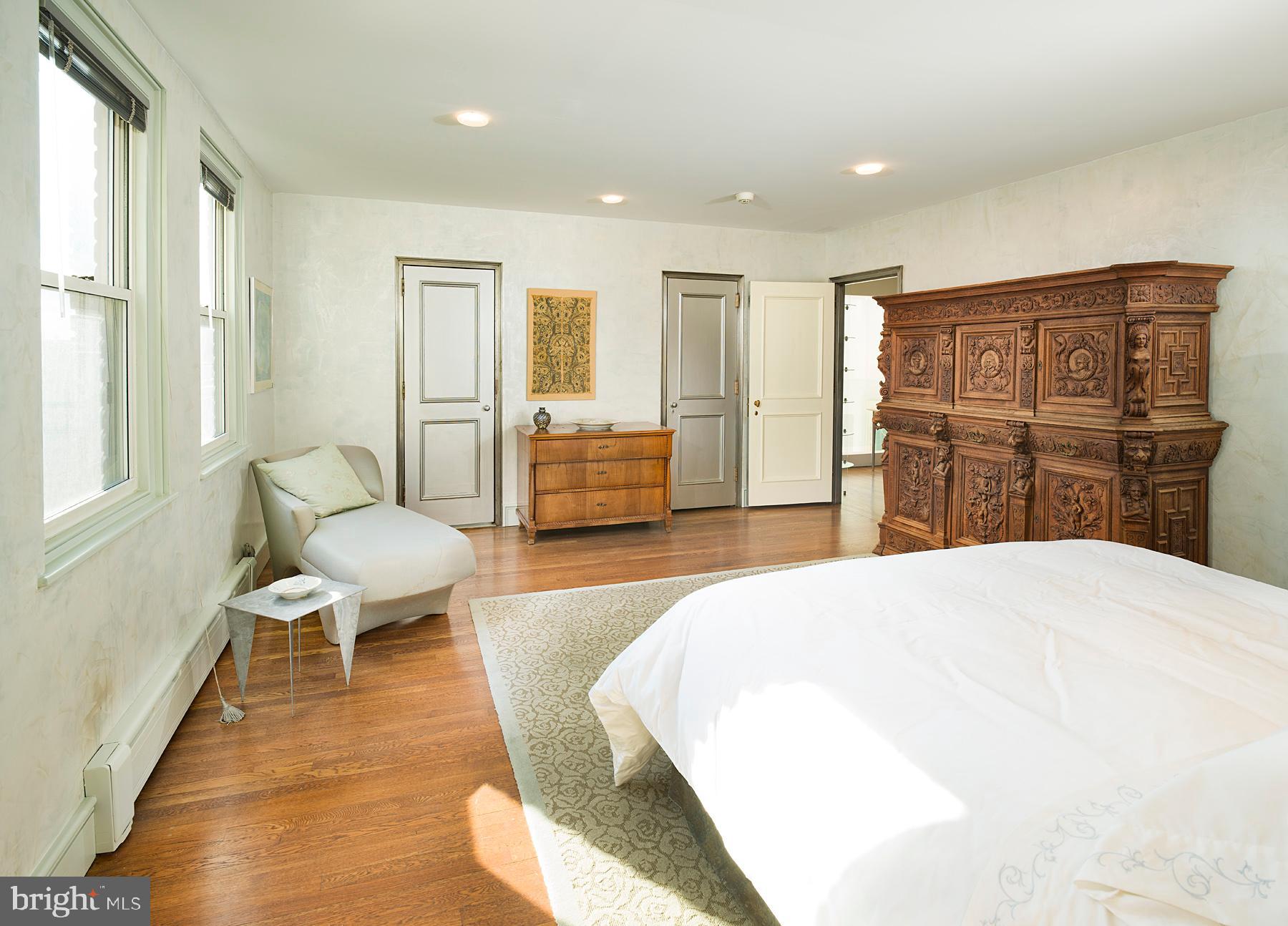 RITTENHOUSE SQUARE - Residential