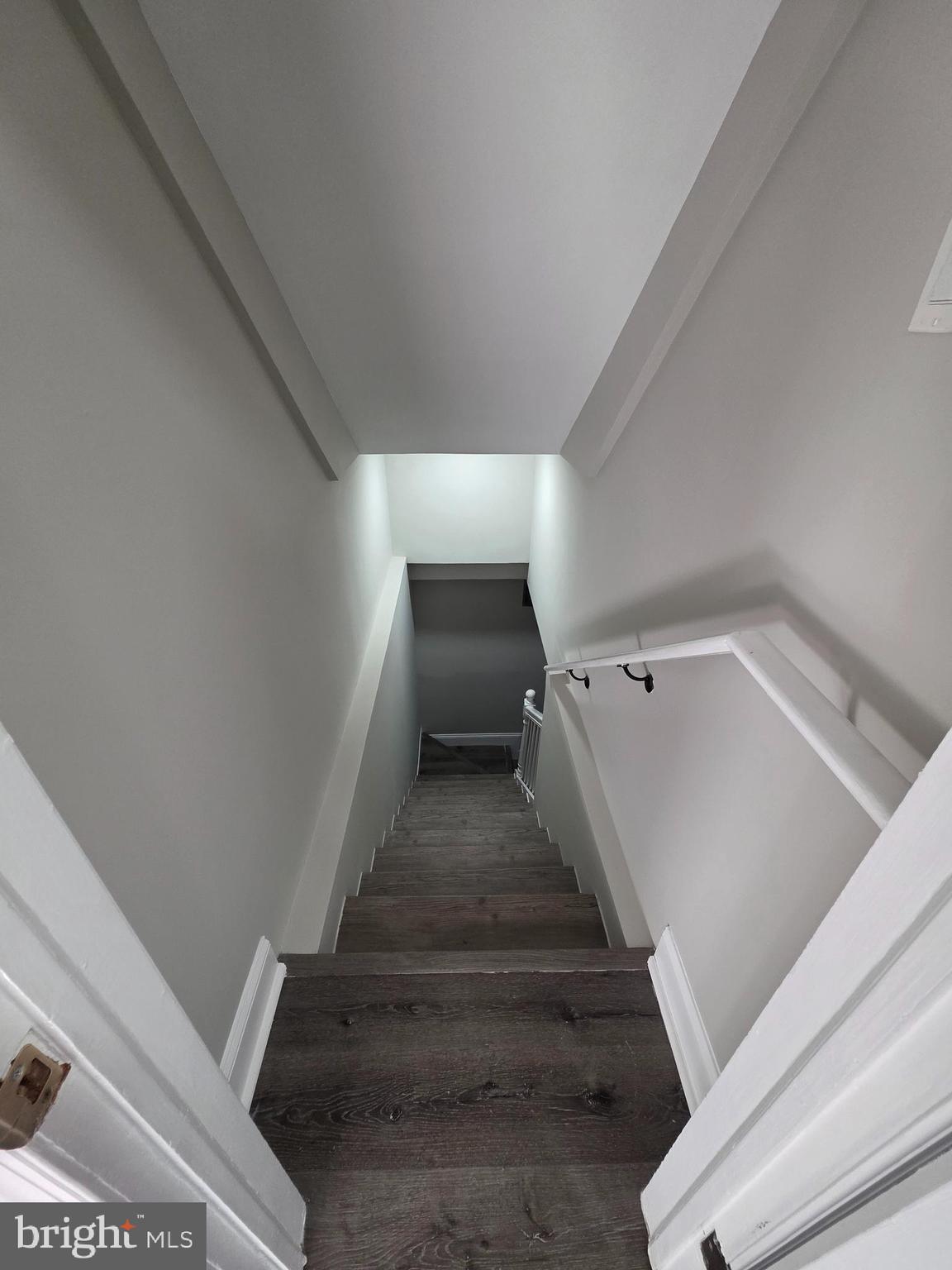 WEST LAWN - Residential