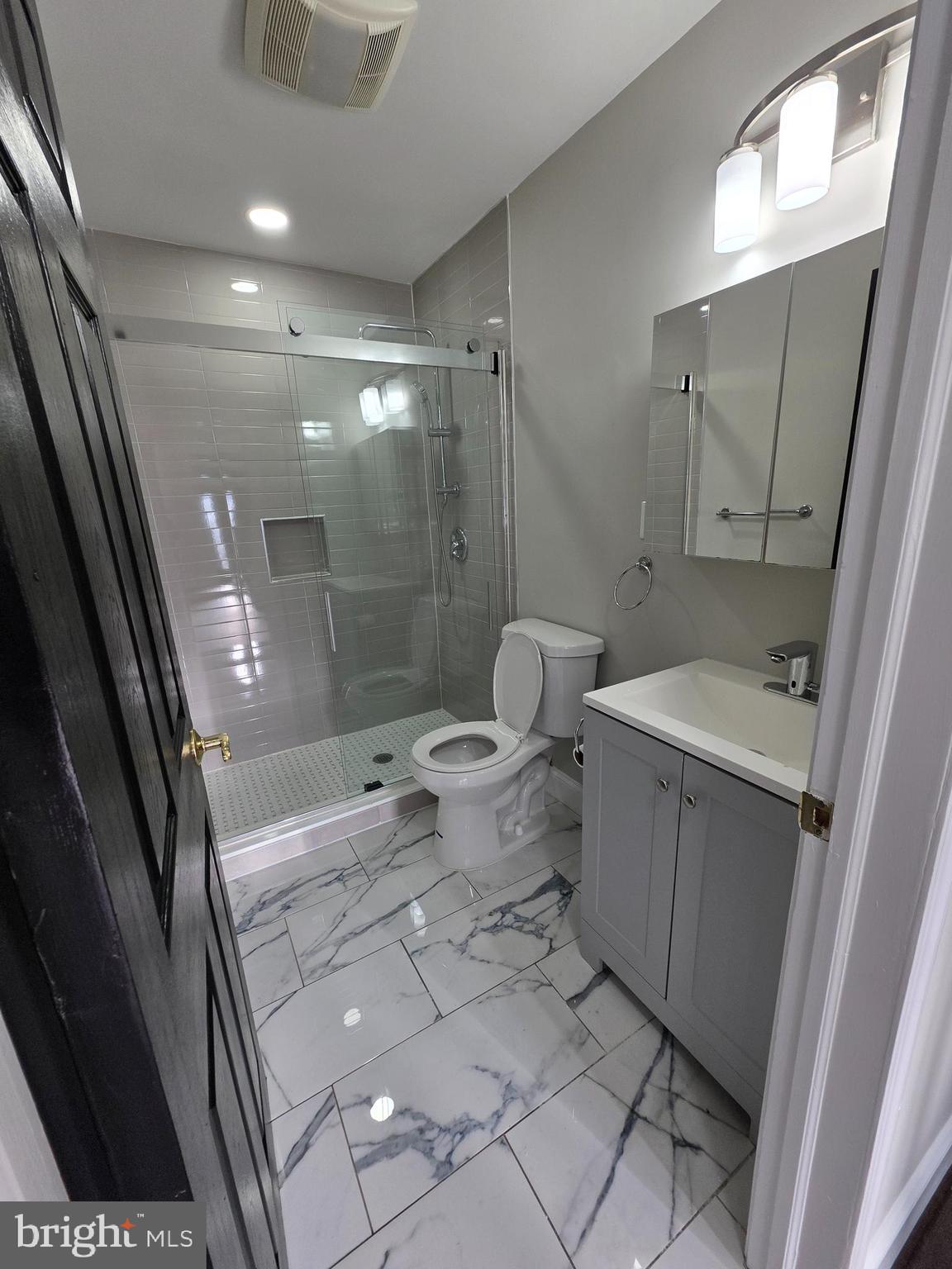 WEST LAWN - Residential