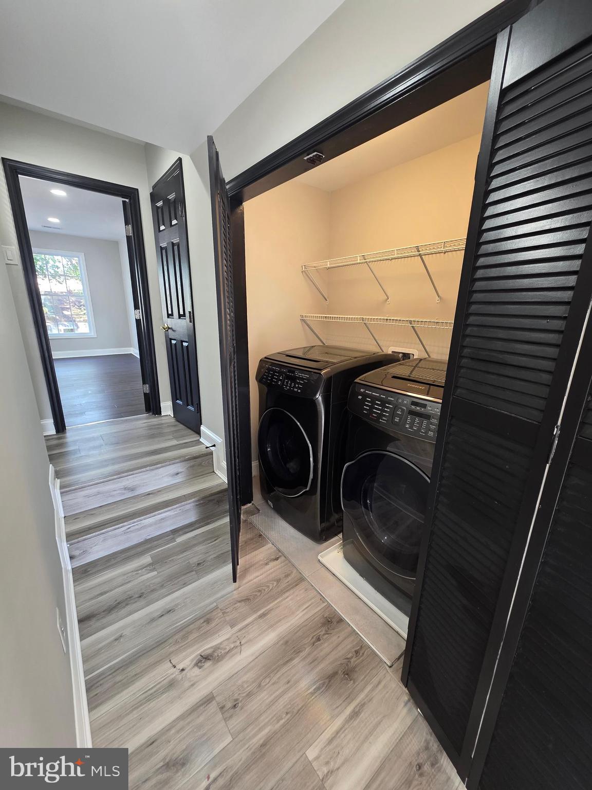 WEST LAWN - Residential