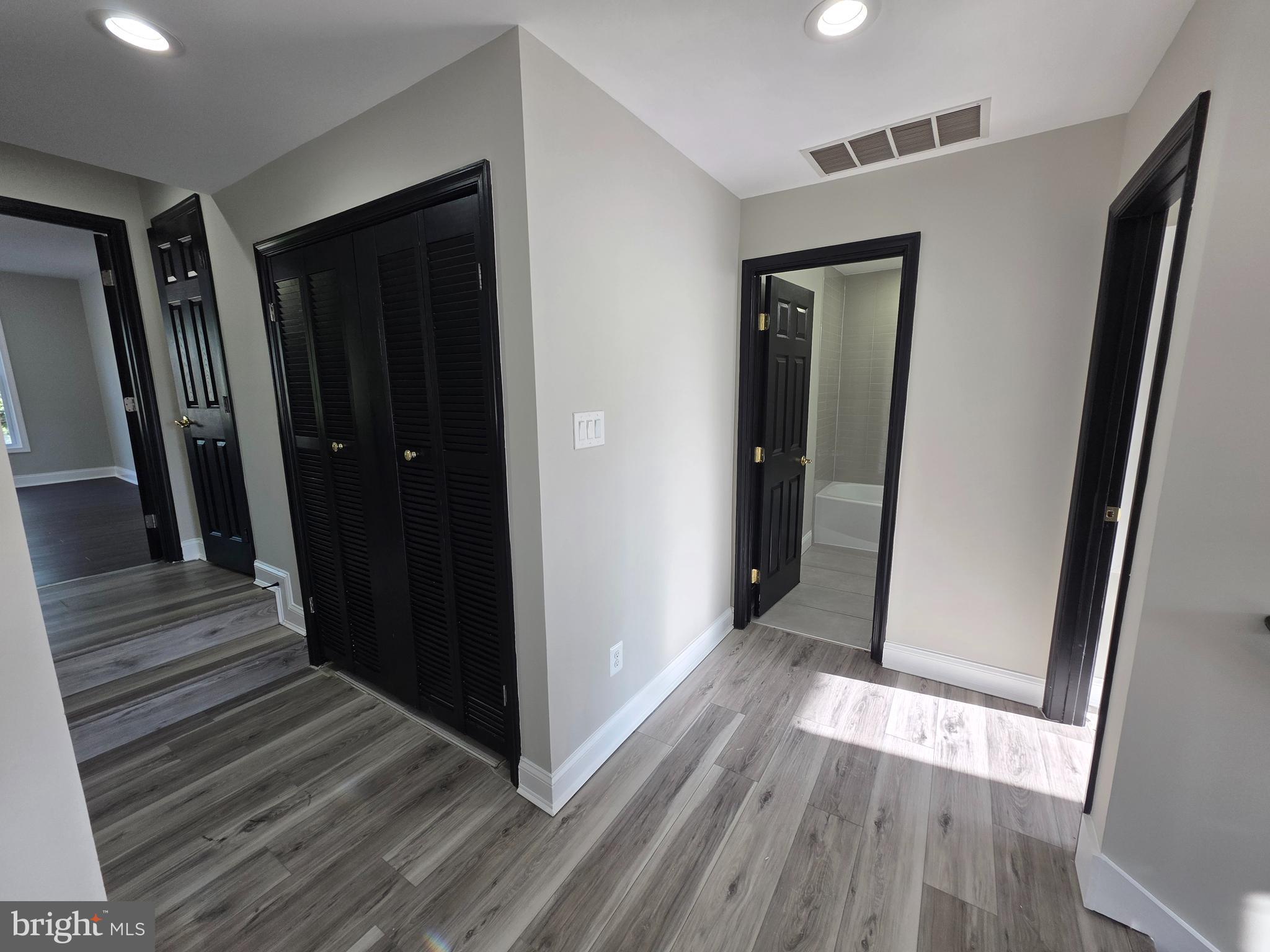 WEST LAWN - Residential