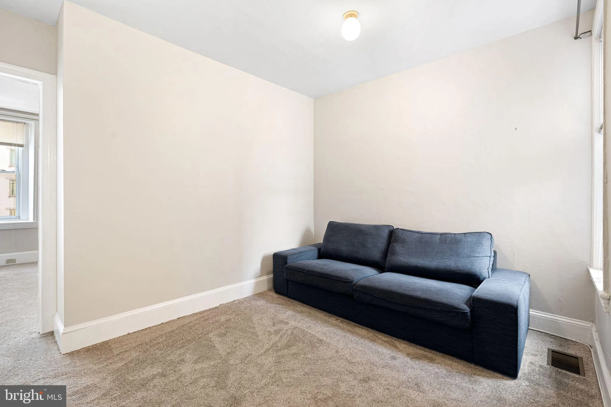 Philadelphia, Pennsylvania 19130, United States, 4 Bedrooms Bedrooms, ,3 BathroomsBathrooms,Residential,Pending,181572