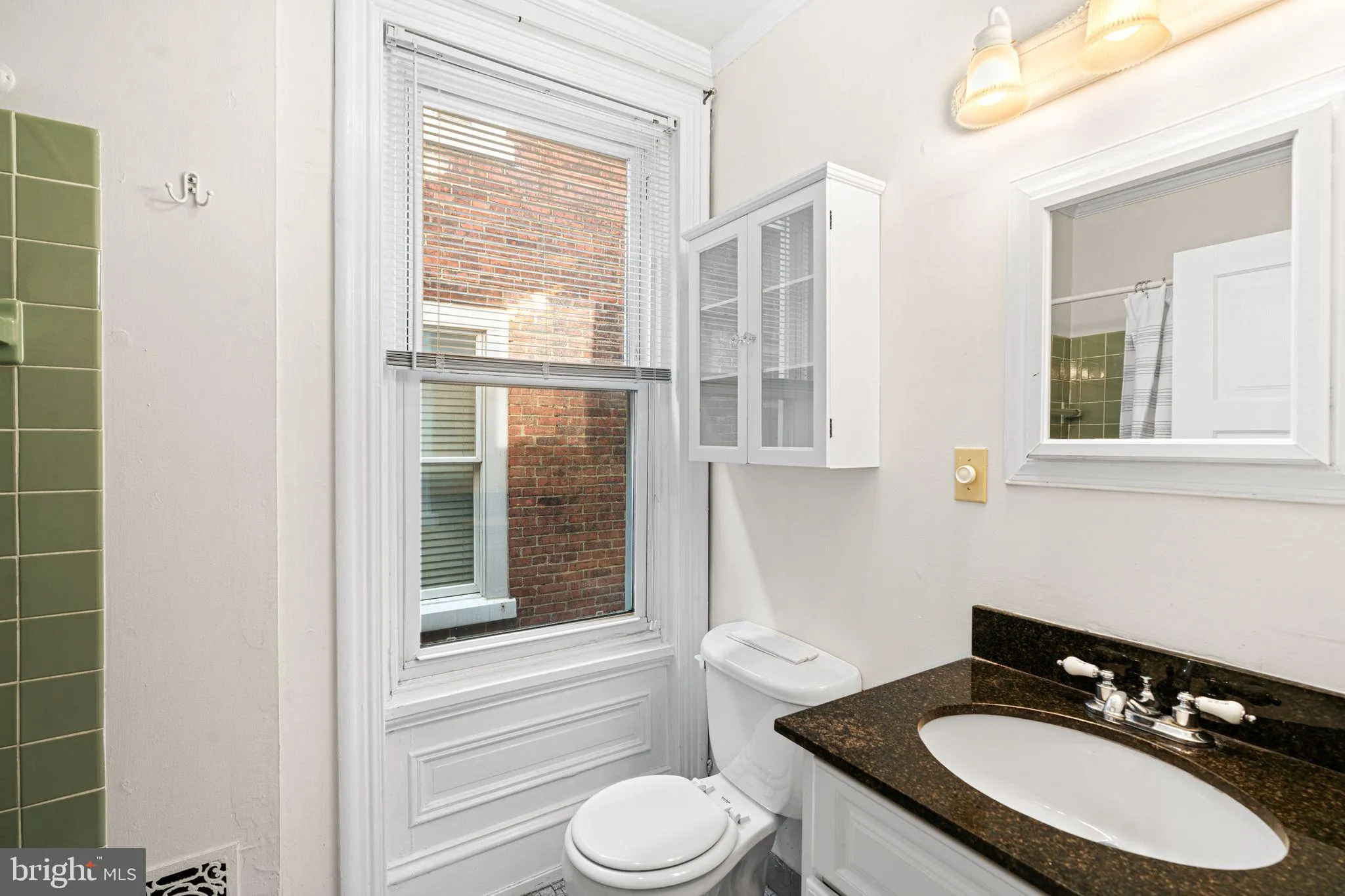 Philadelphia, Pennsylvania 19130, United States, 4 Bedrooms Bedrooms, ,3 BathroomsBathrooms,Residential,Pending,181572