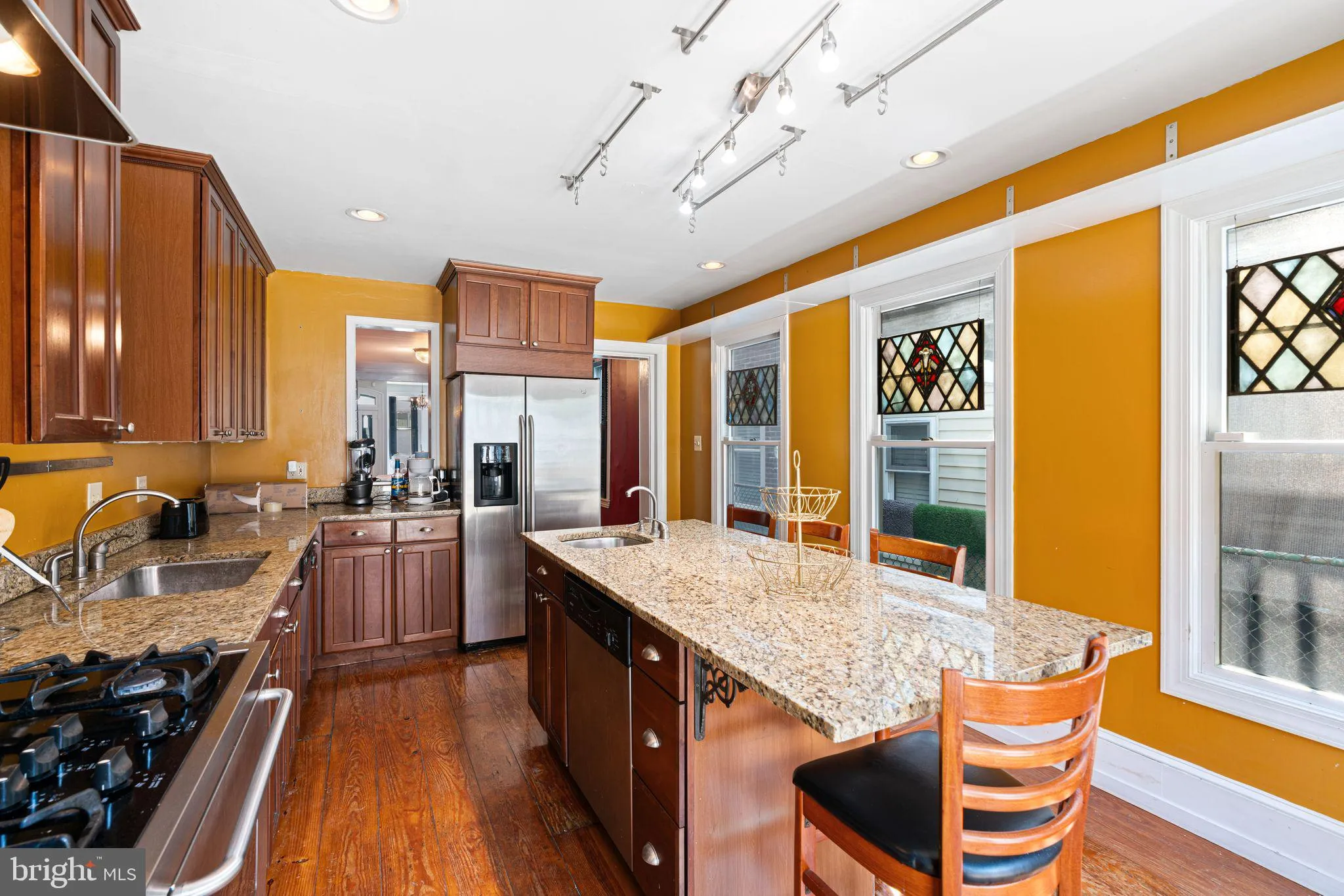 Philadelphia, Pennsylvania 19130, United States, 4 Bedrooms Bedrooms, ,3 BathroomsBathrooms,Residential,Pending,181572