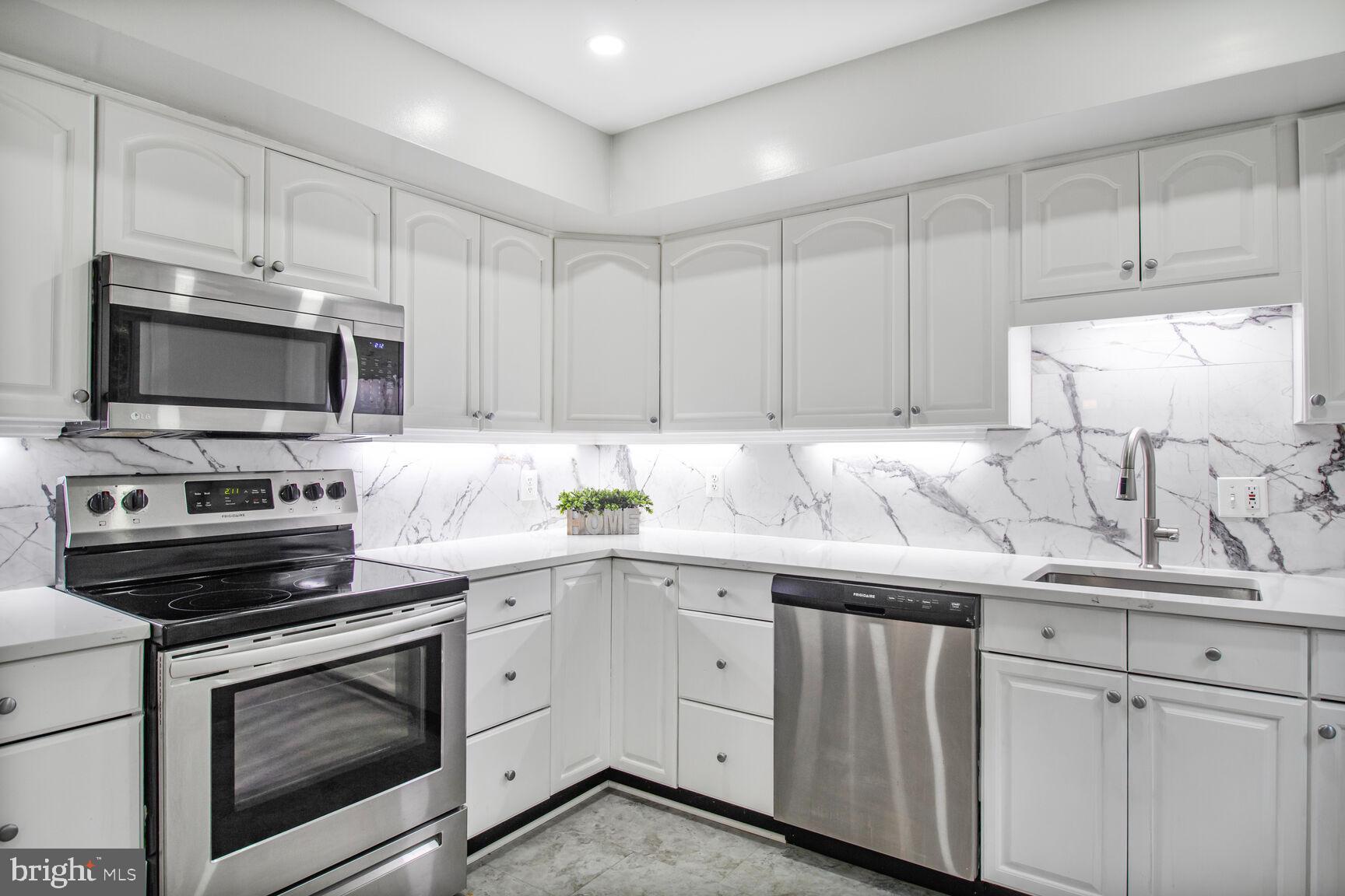 NORTHWEST BRANCH ESTATES - Residential