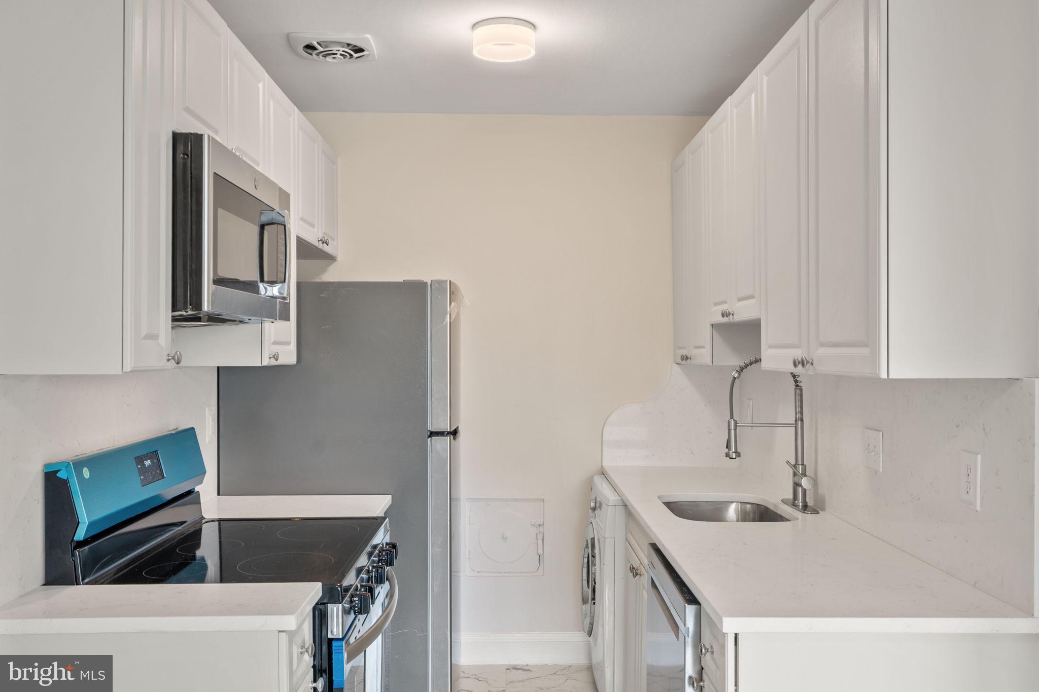 THE FAIRMONT 5601 CONDO - Residential