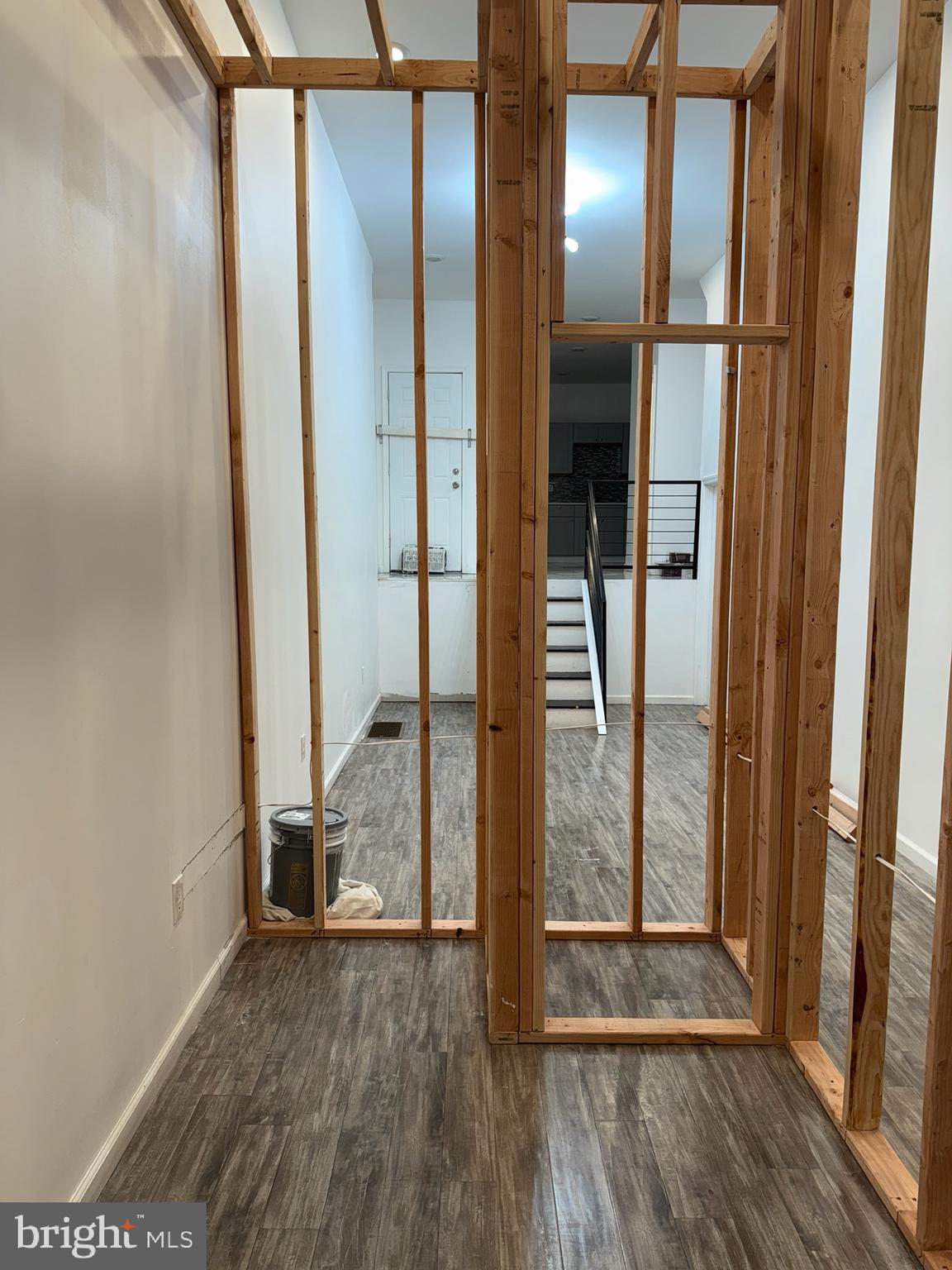 ELMWOOD PARK - Residential Income