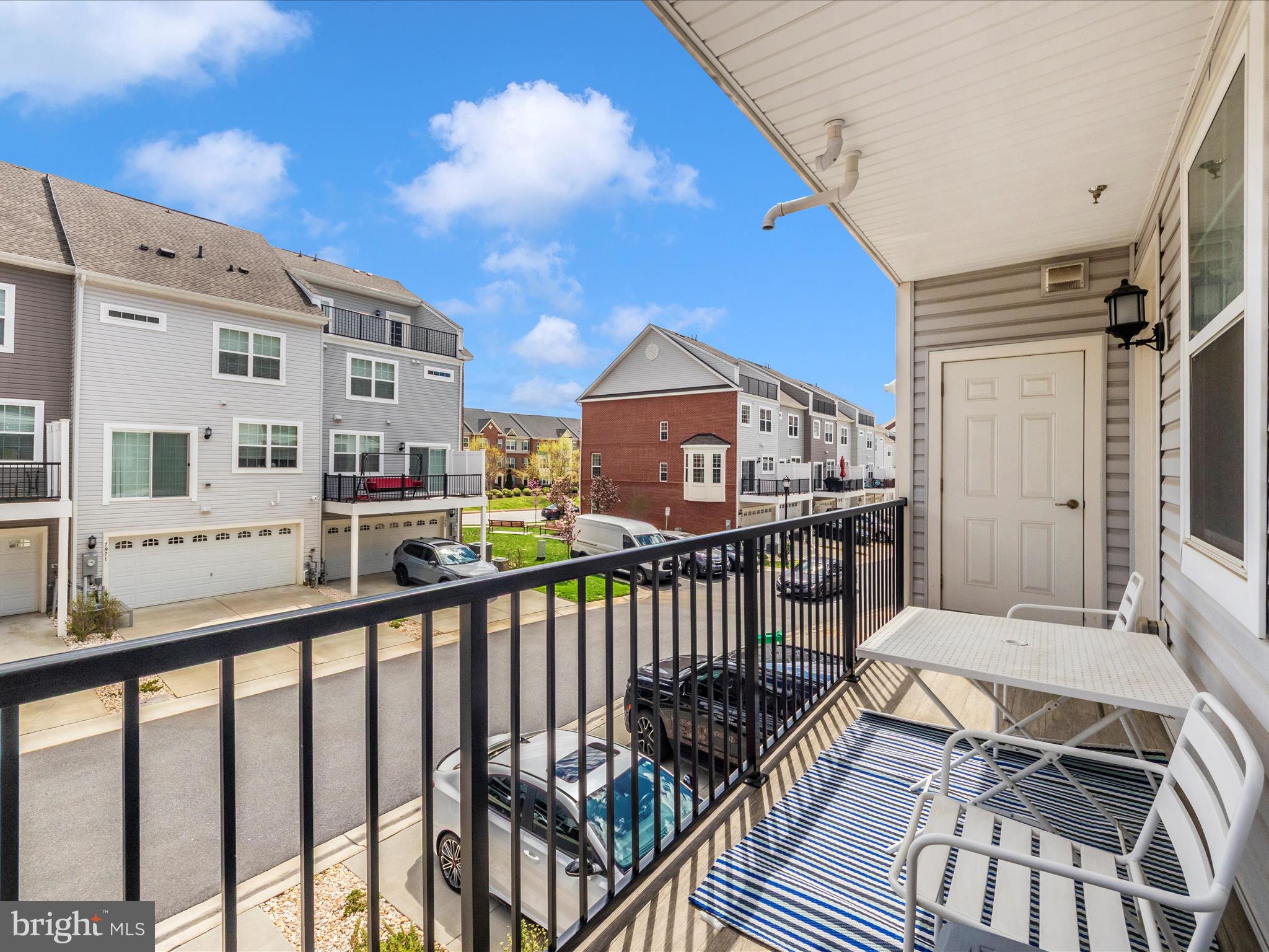 BLUE STREAM - Residential