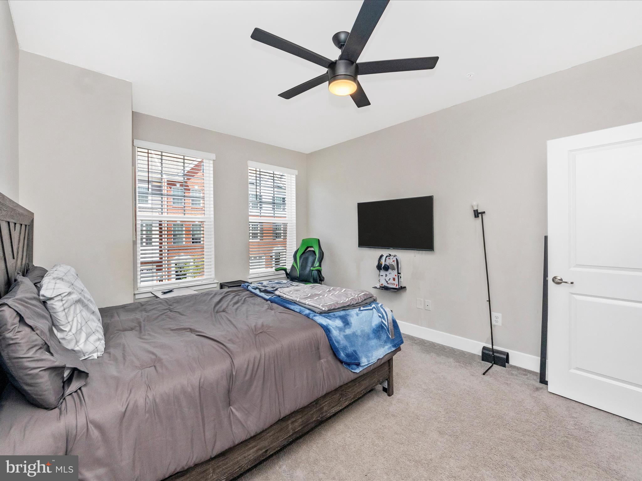 BLUE STREAM - Residential