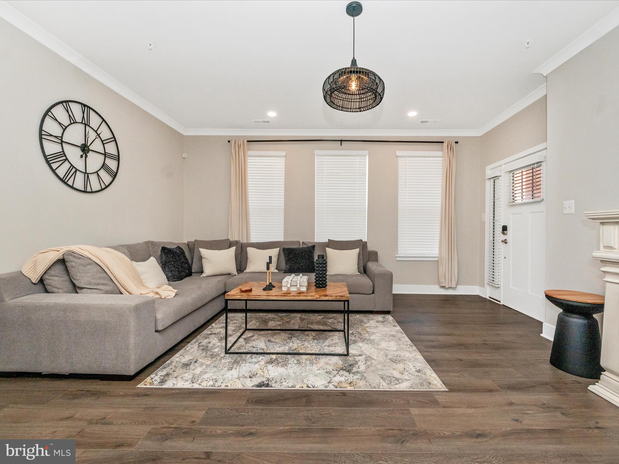 BLUE STREAM - Residential