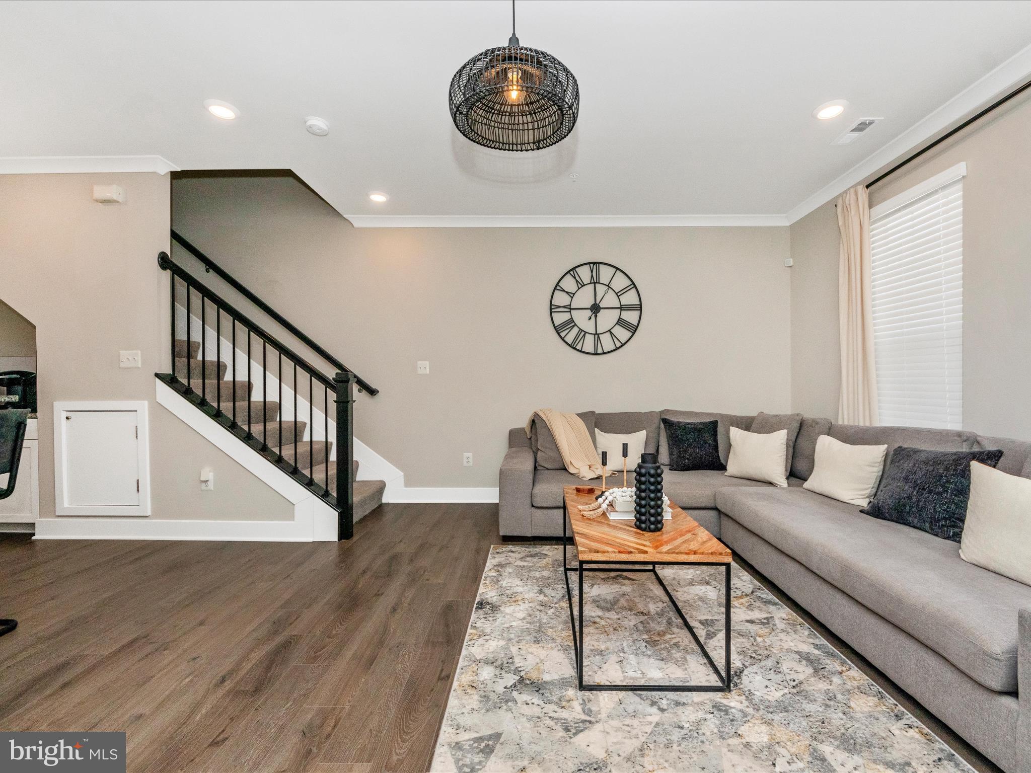 BLUE STREAM - Residential