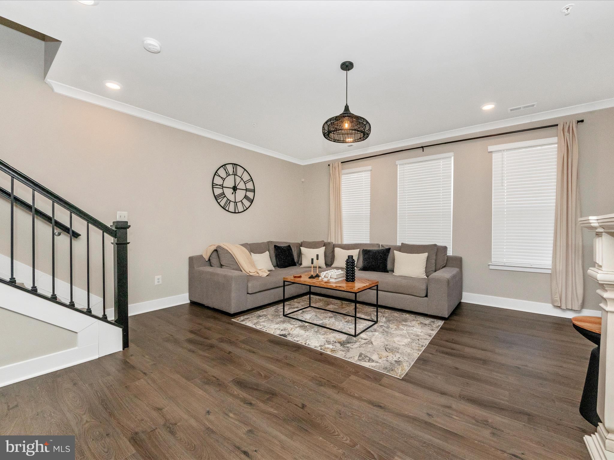 BLUE STREAM - Residential