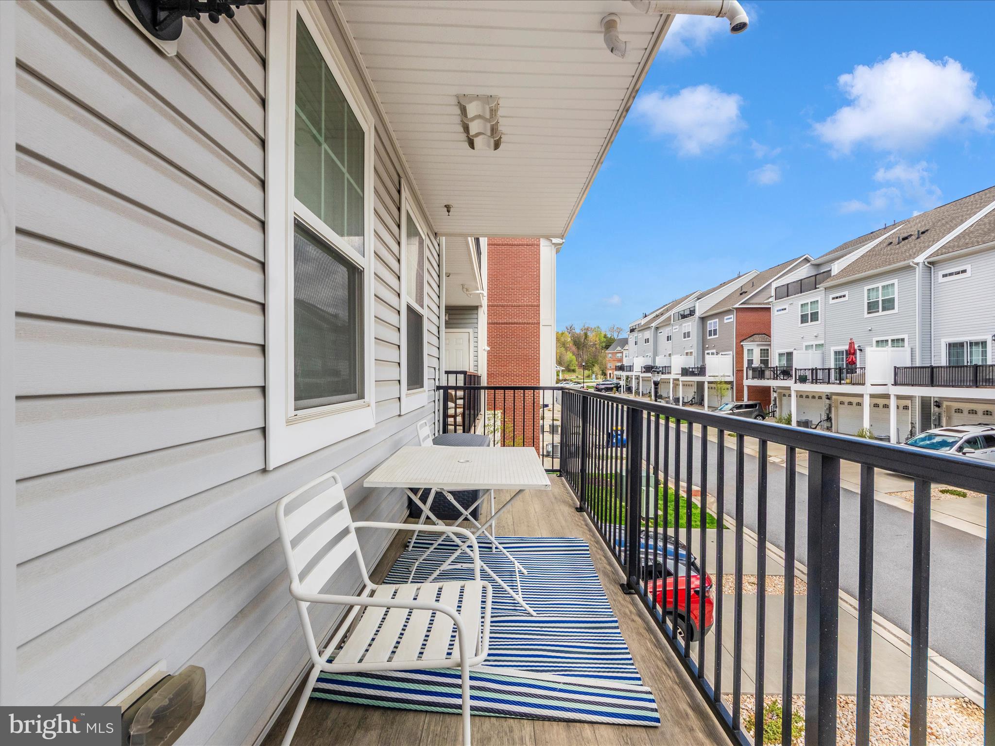 BLUE STREAM - Residential