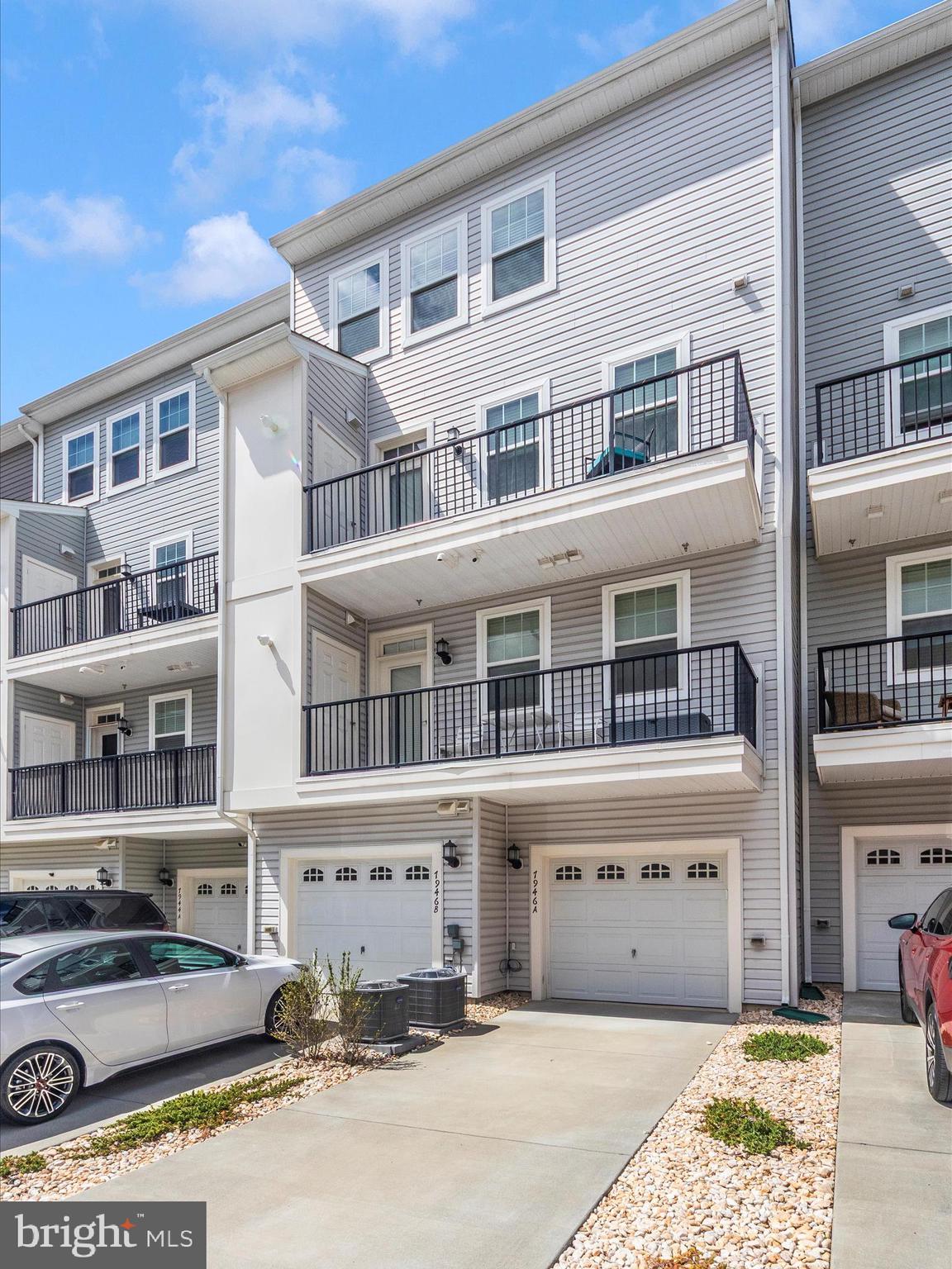 BLUE STREAM - Residential