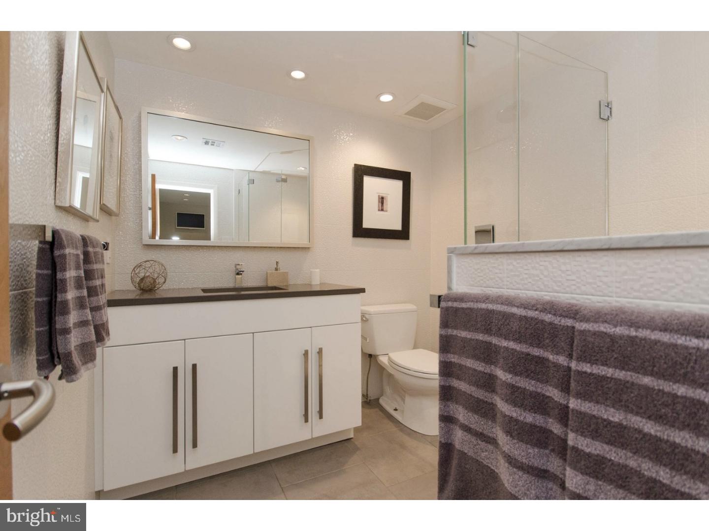 SOCIETY HILL - Residential