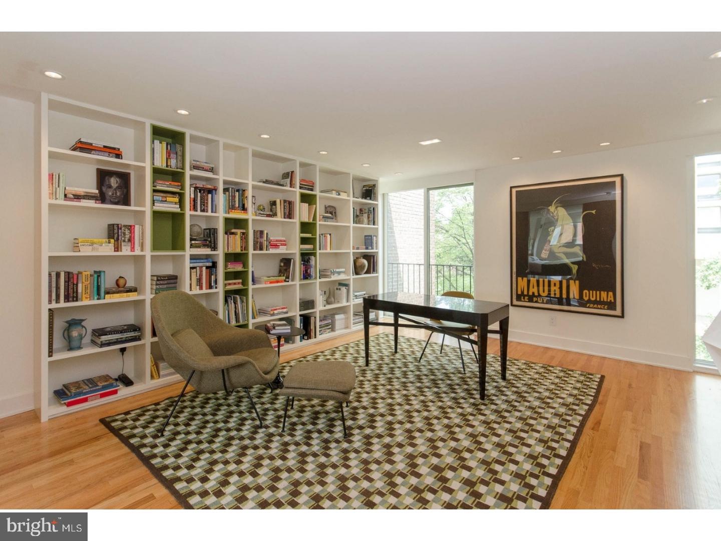 SOCIETY HILL - Residential