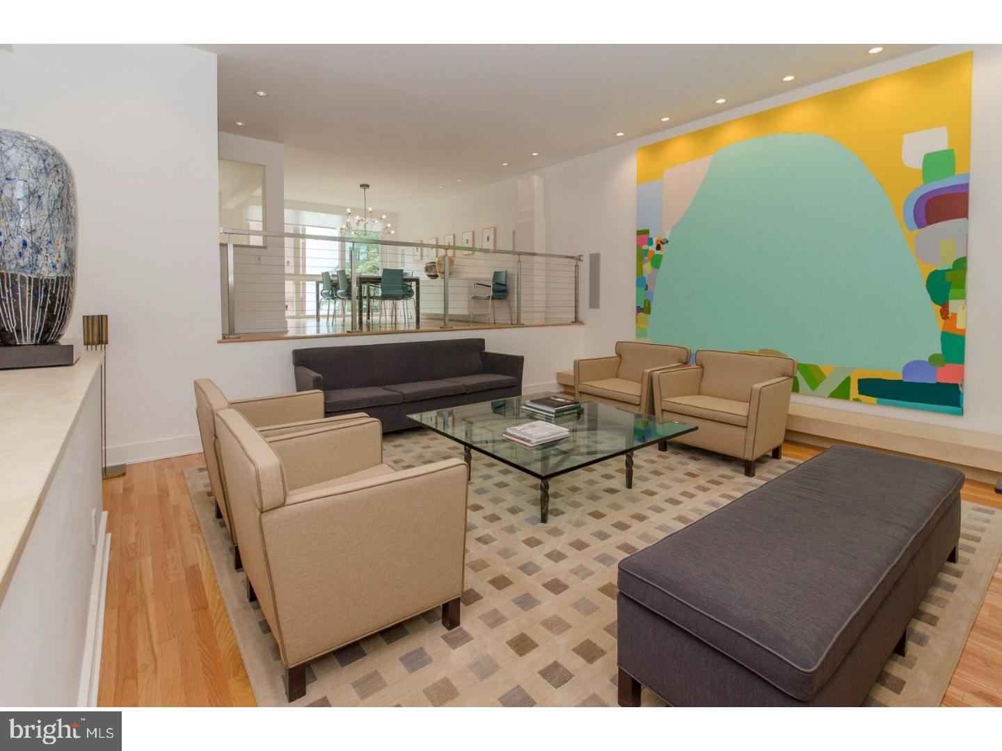 SOCIETY HILL - Residential