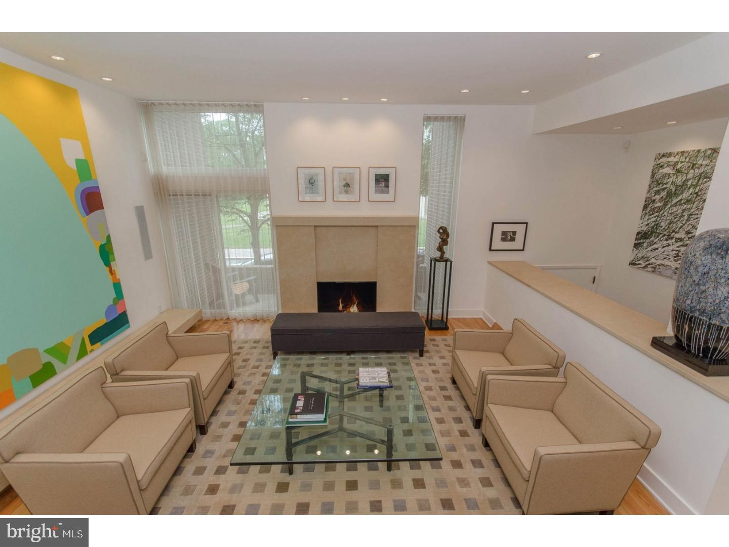 SOCIETY HILL - Residential