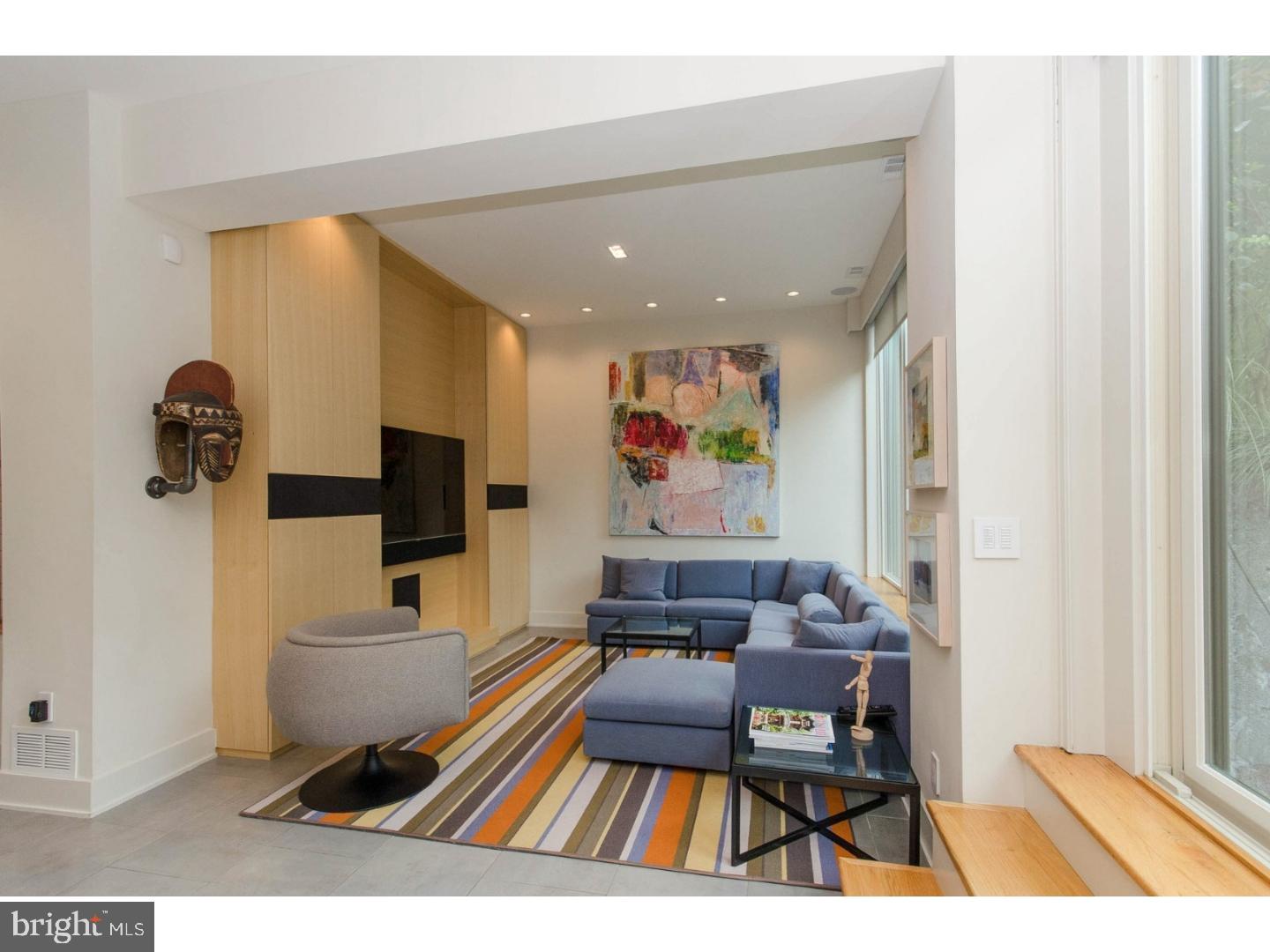 SOCIETY HILL - Residential