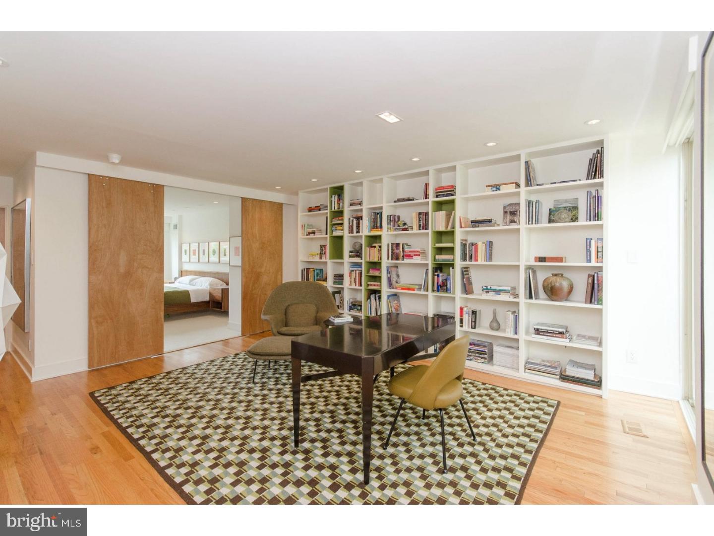 SOCIETY HILL - Residential