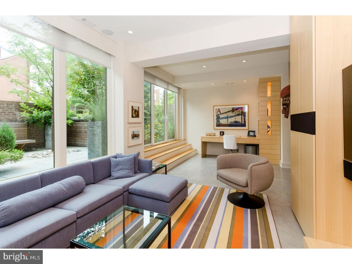 SOCIETY HILL - Residential