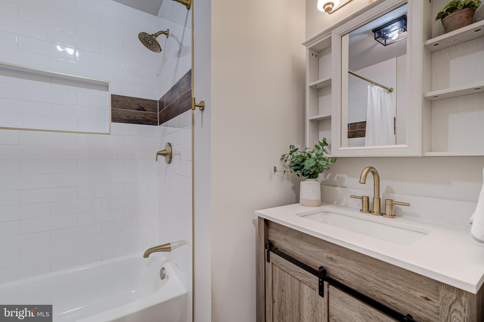 DUNLEIGH - Residential