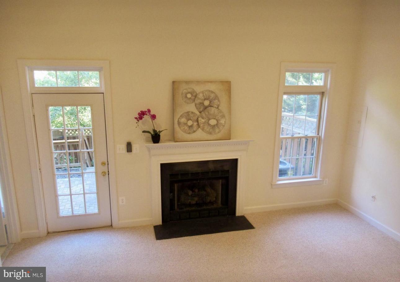 PT ROCKVILLE TWN RES 3 - Residential Lease