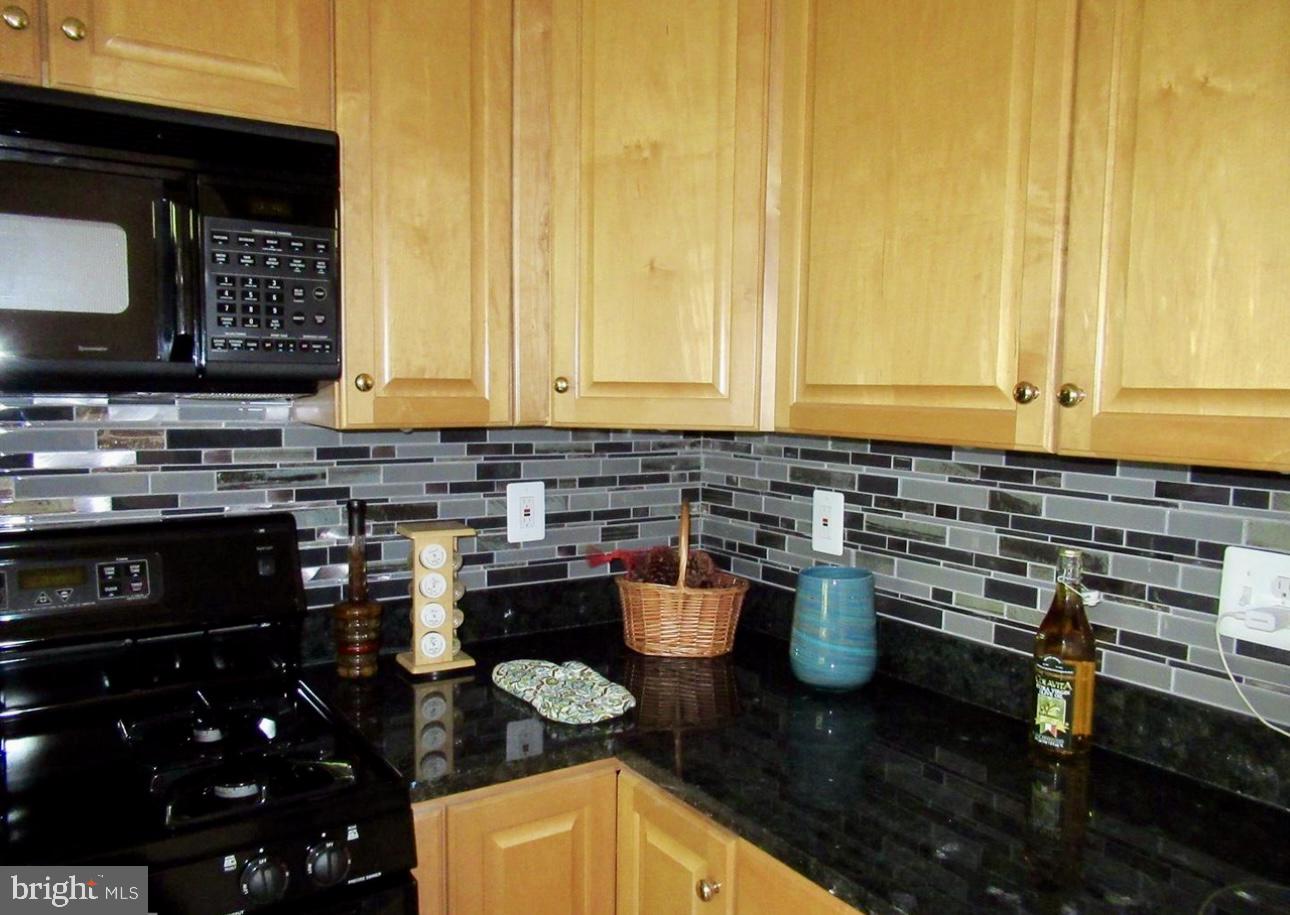 PT ROCKVILLE TWN RES 3 - Residential Lease