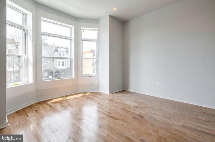 LOWER MOYAMENSING - Residential Lease