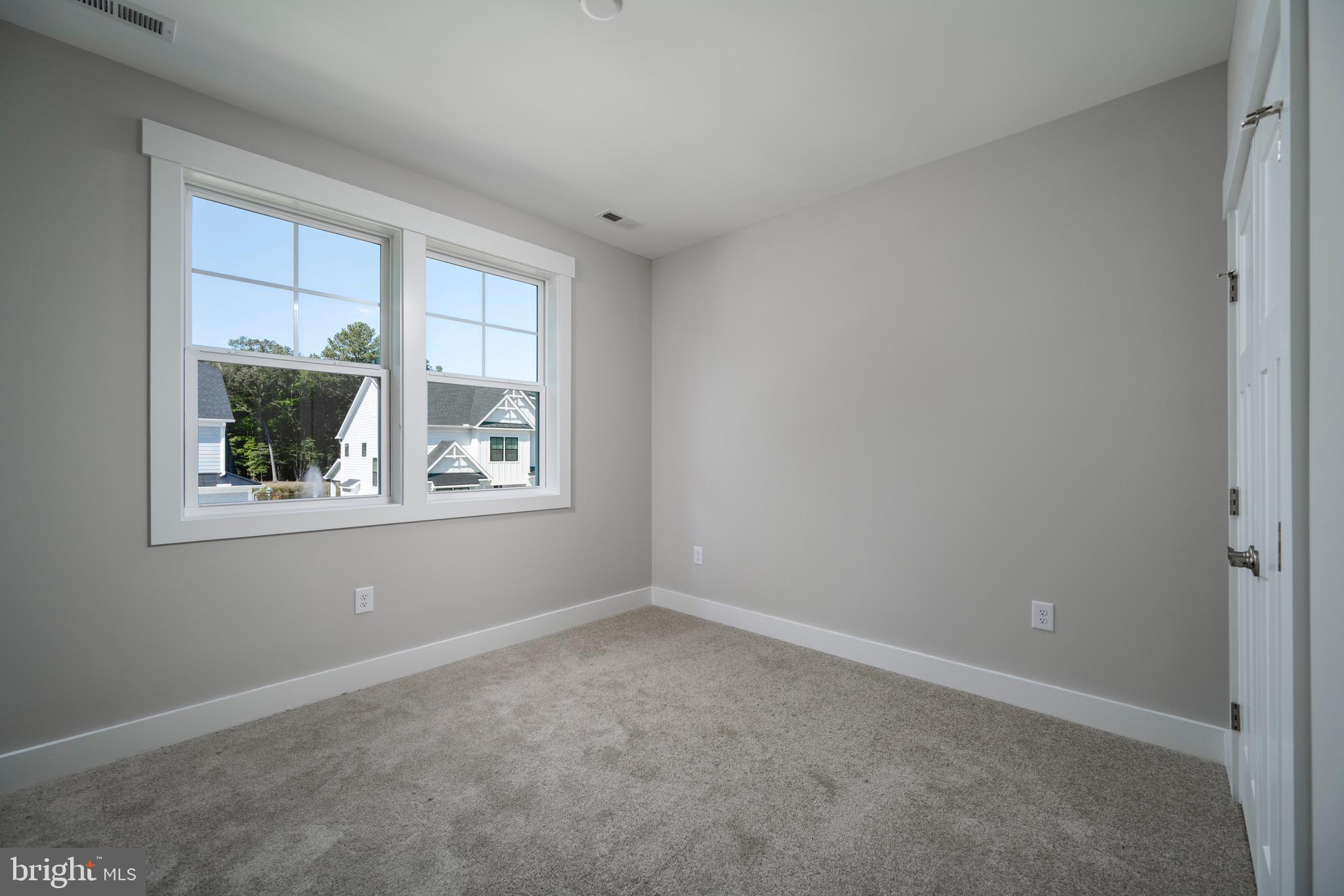 EAST GATE - Residential