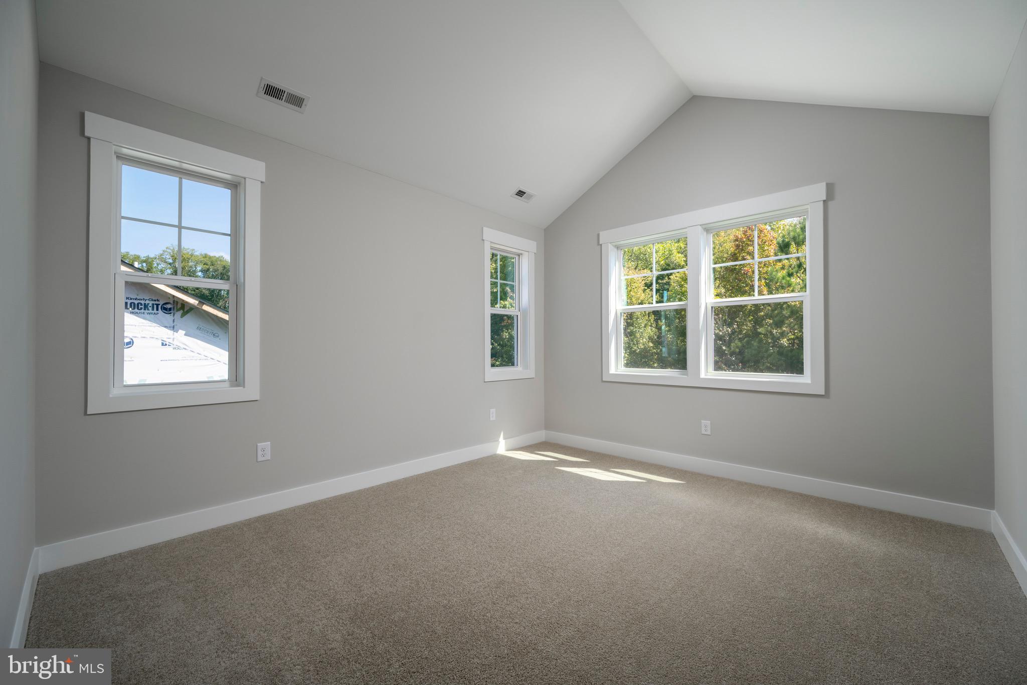 EAST GATE - Residential