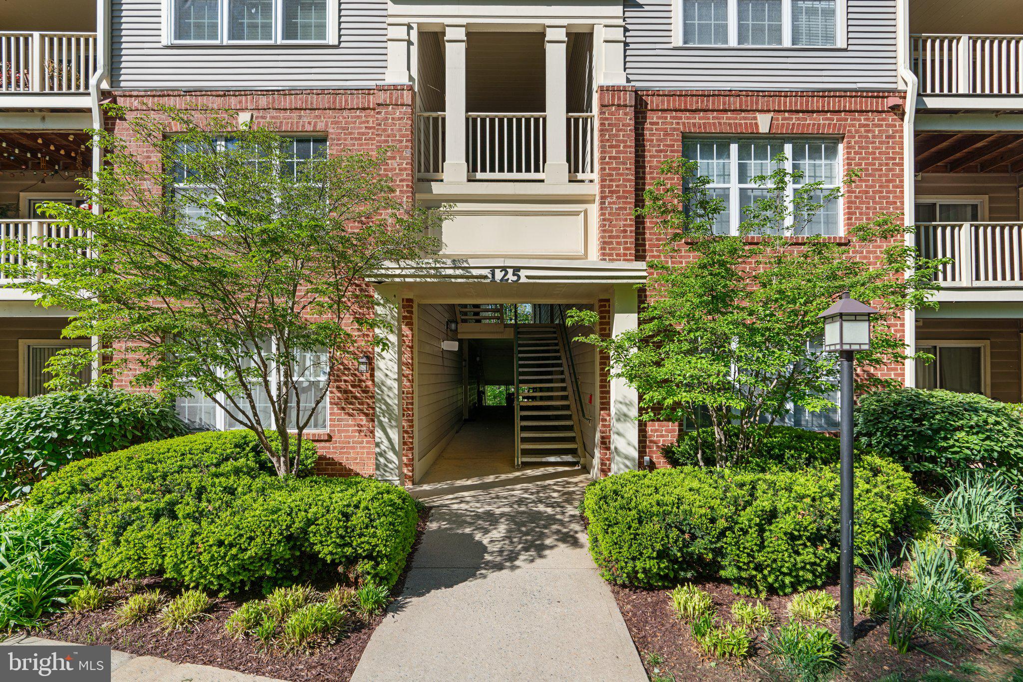 125 TIMBERBROOK LANE T-2